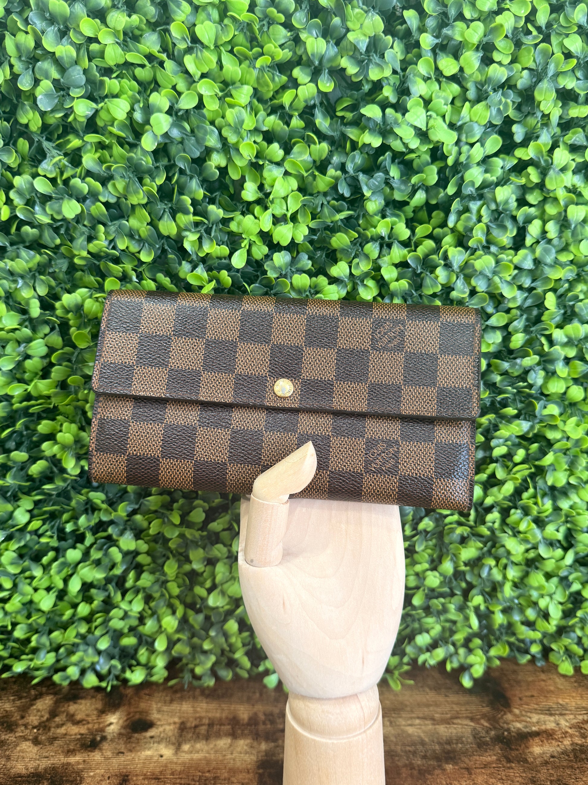 Louis Vuitton Sarah Wallet Damier Ebene