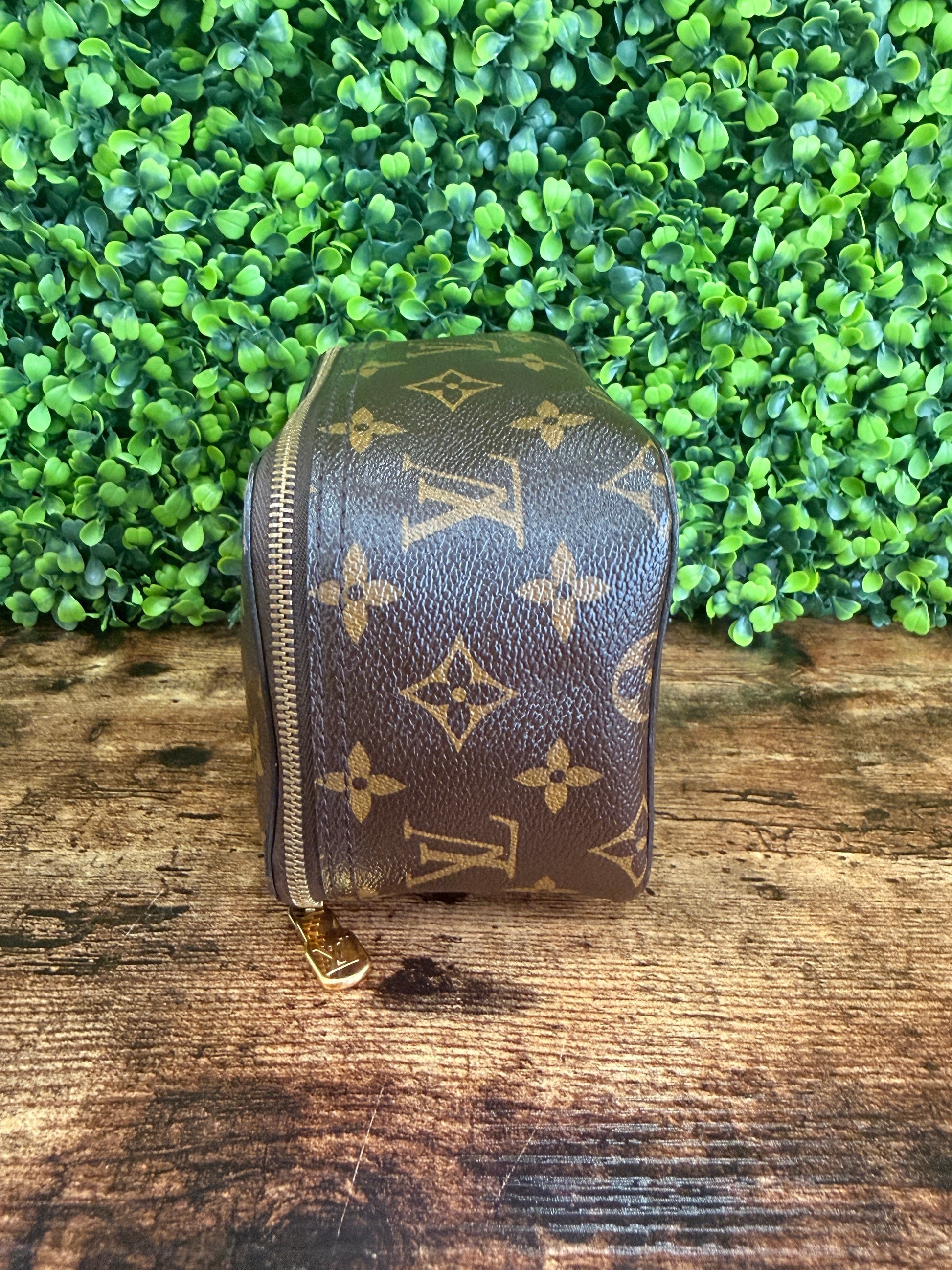 Louis Vuitton Monogram Trousse Blush PM