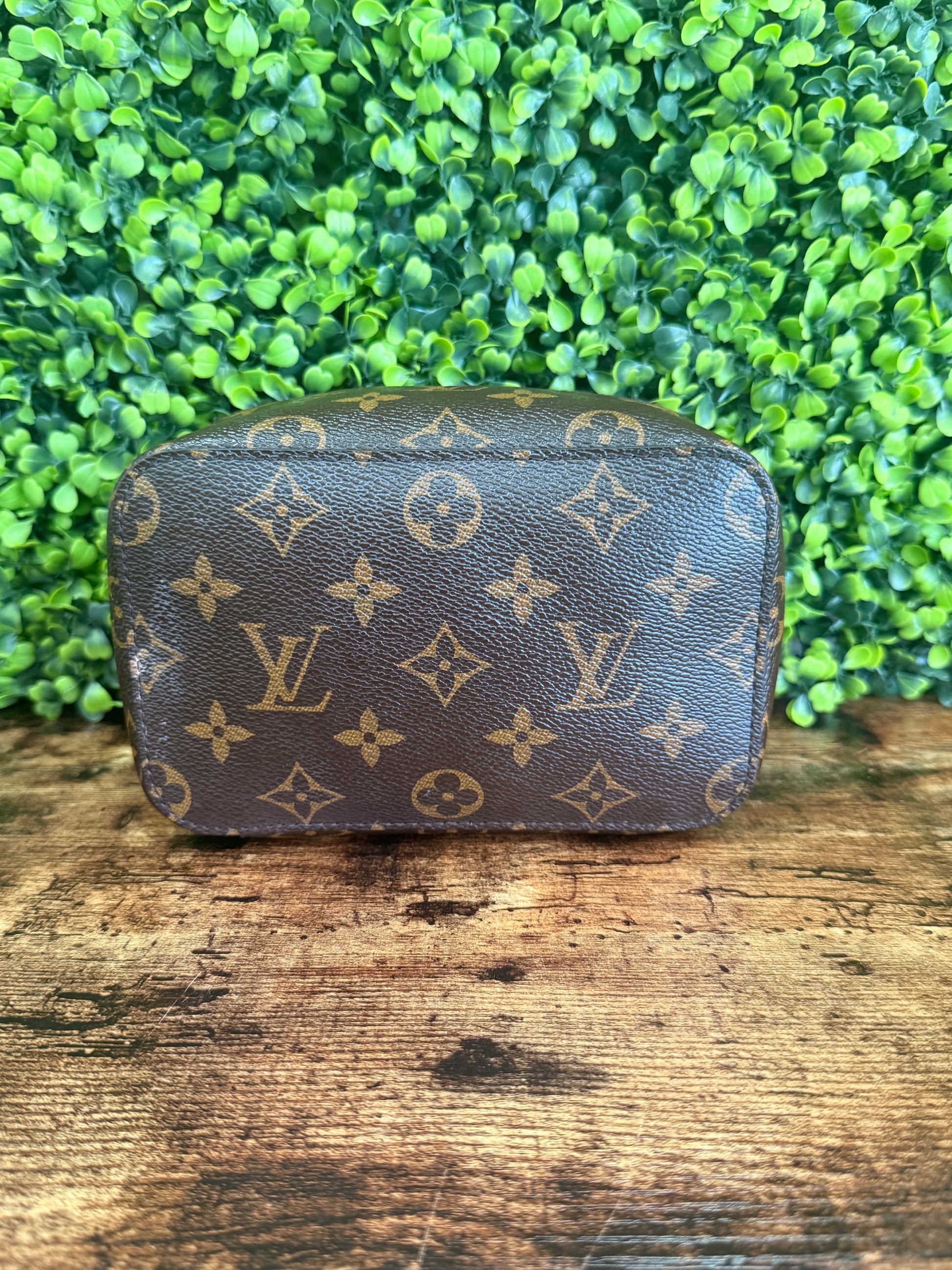 Louis Vuitton Monogram Trousse Blush PM