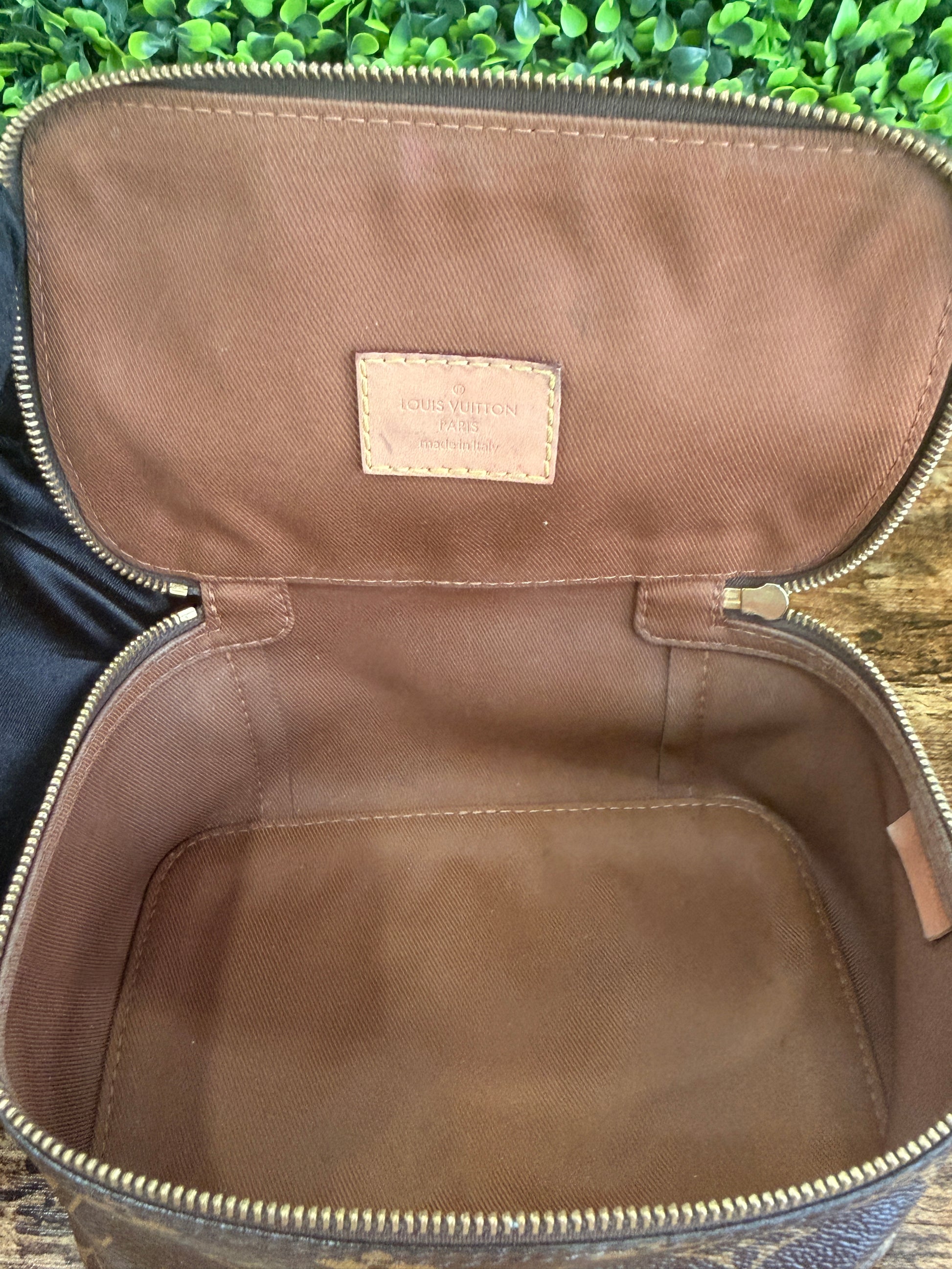 Louis Vuitton Monogram Trousse Blush PM