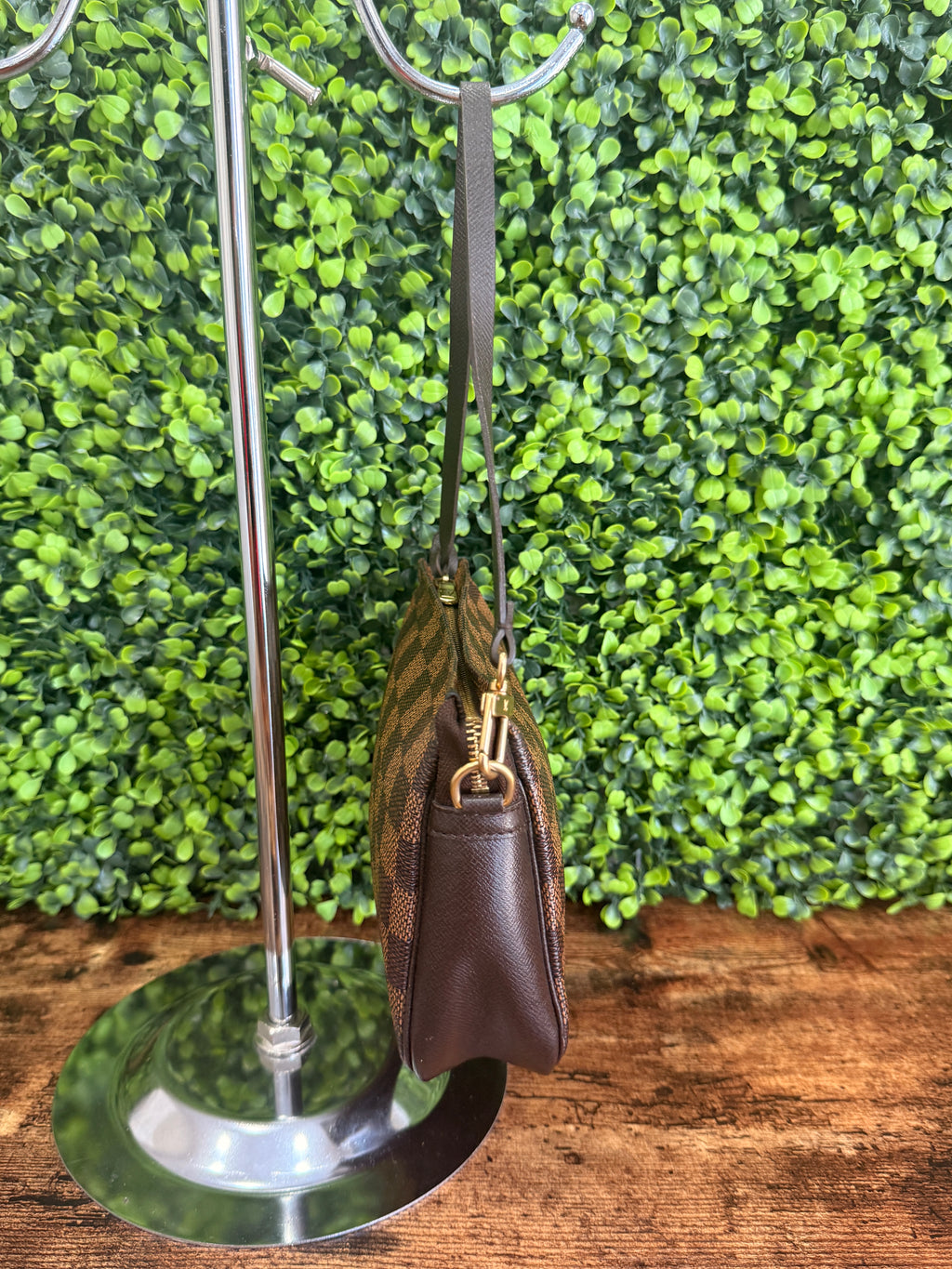 Louis Vuitton Trousse Pochette Damier Ebene