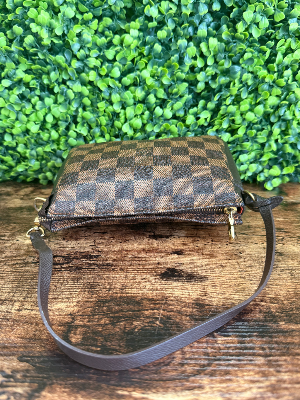 Louis Vuitton Trousse Pochette Damier Ebene