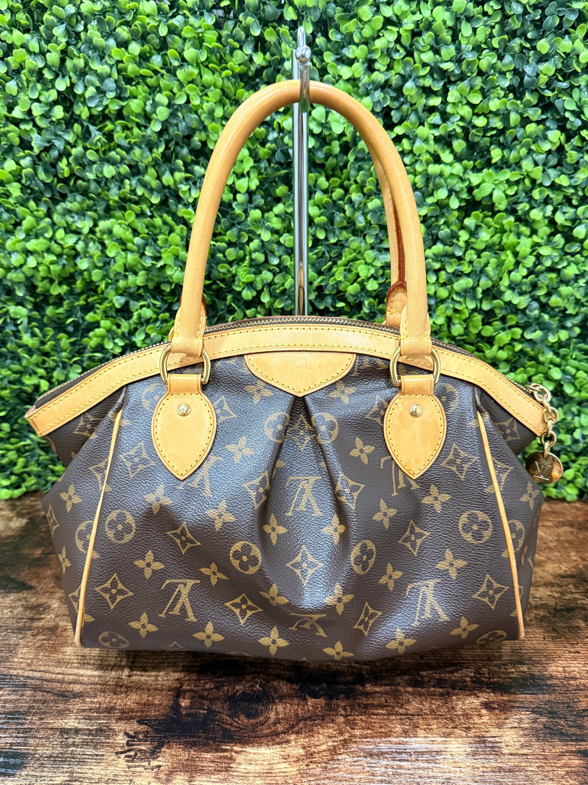 Louis Vuitton Tivoli PM Monogram