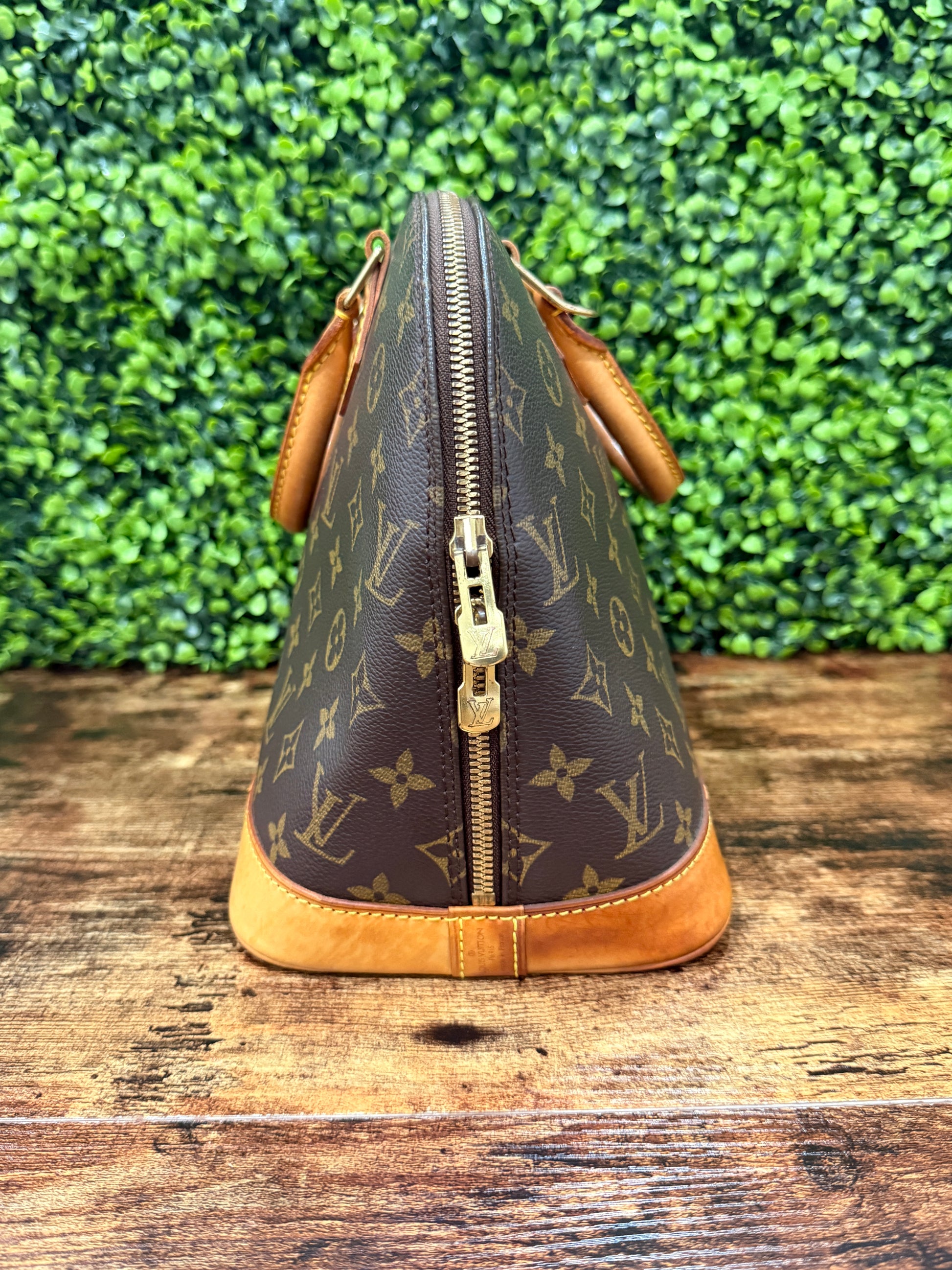 Louis Vuitton Alma PM Monogram