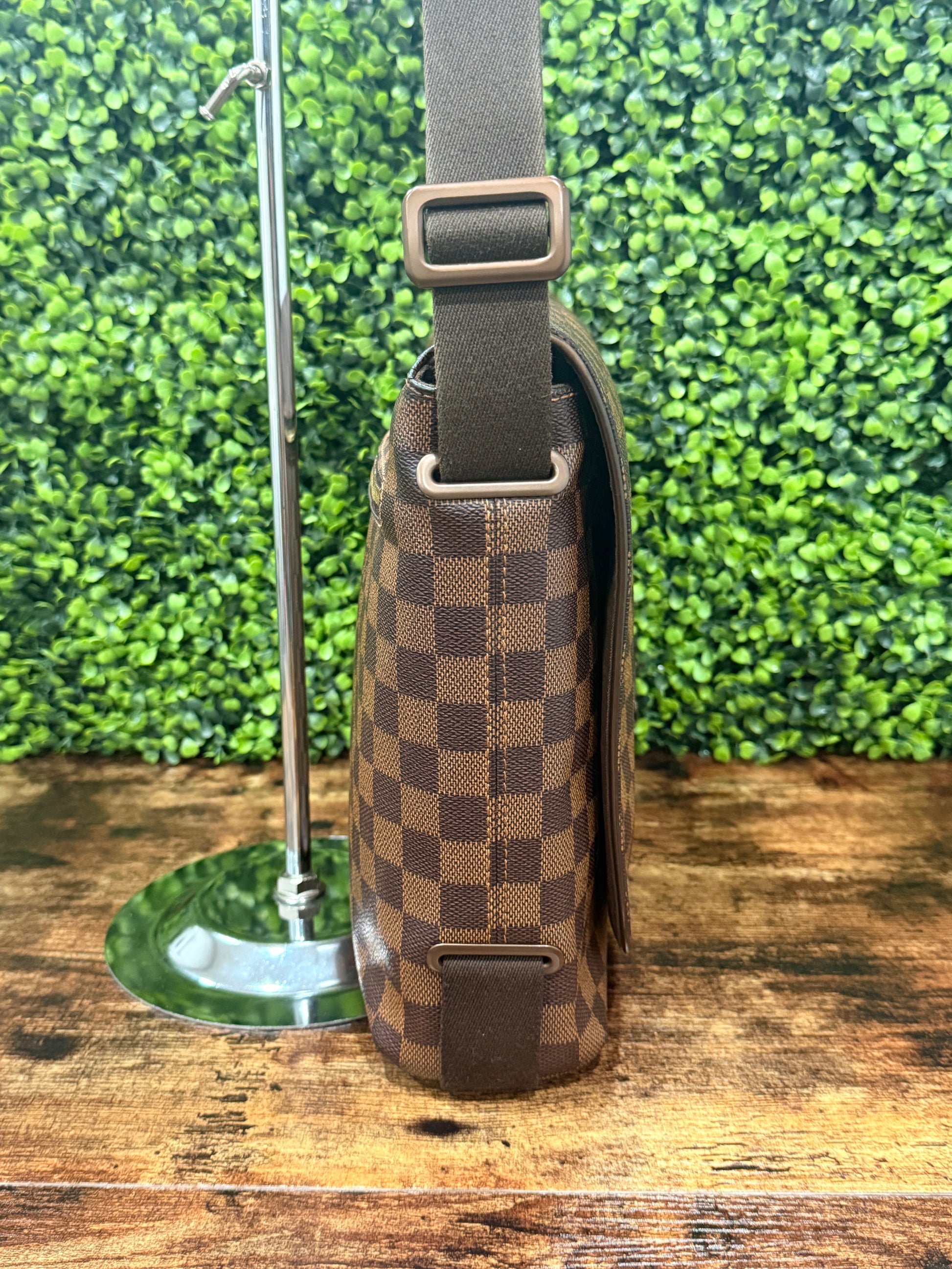 Louis Vuitton Damier Ebene Brooklyn MM