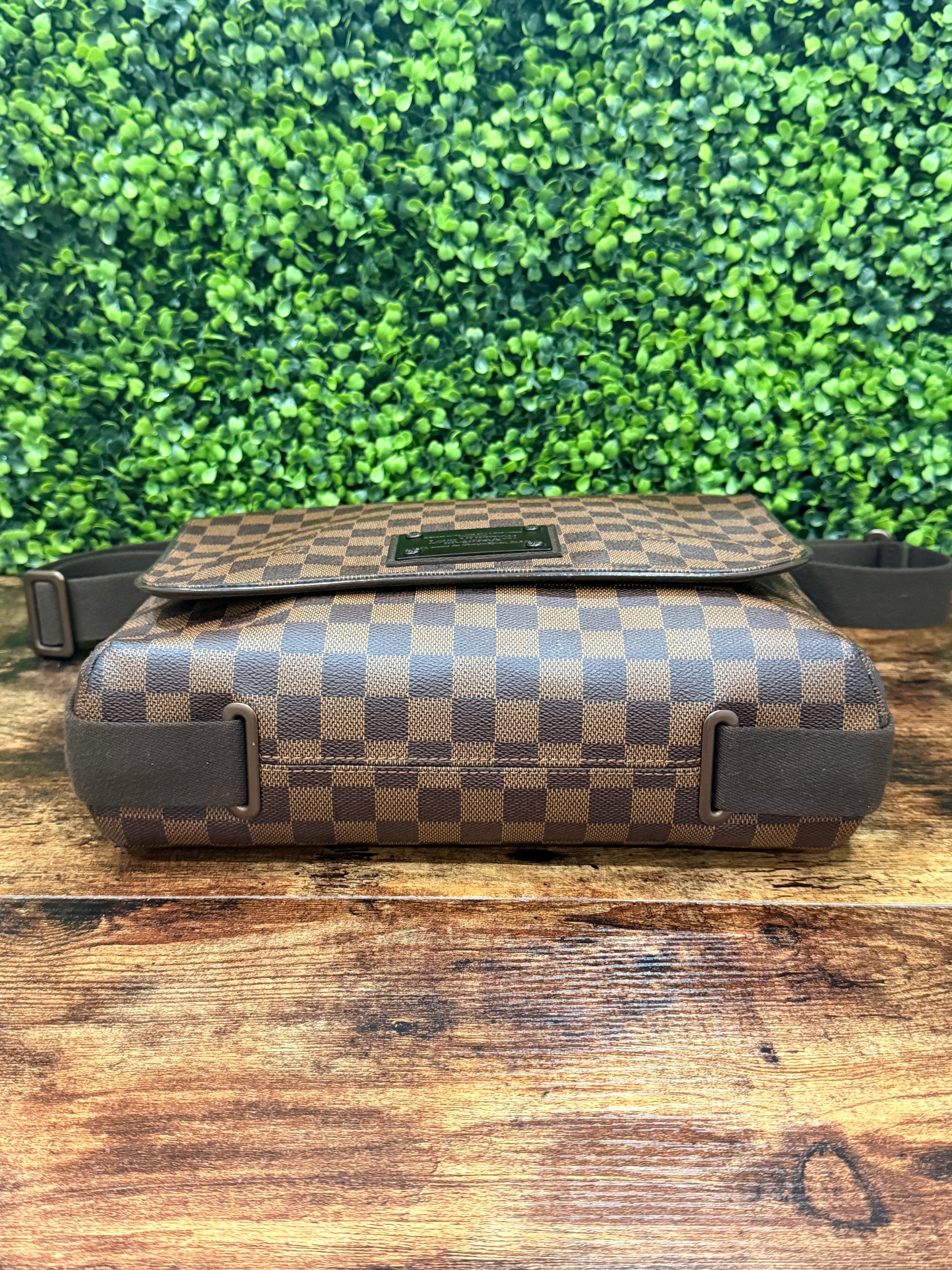 Louis Vuitton Damier Ebene Brooklyn MM