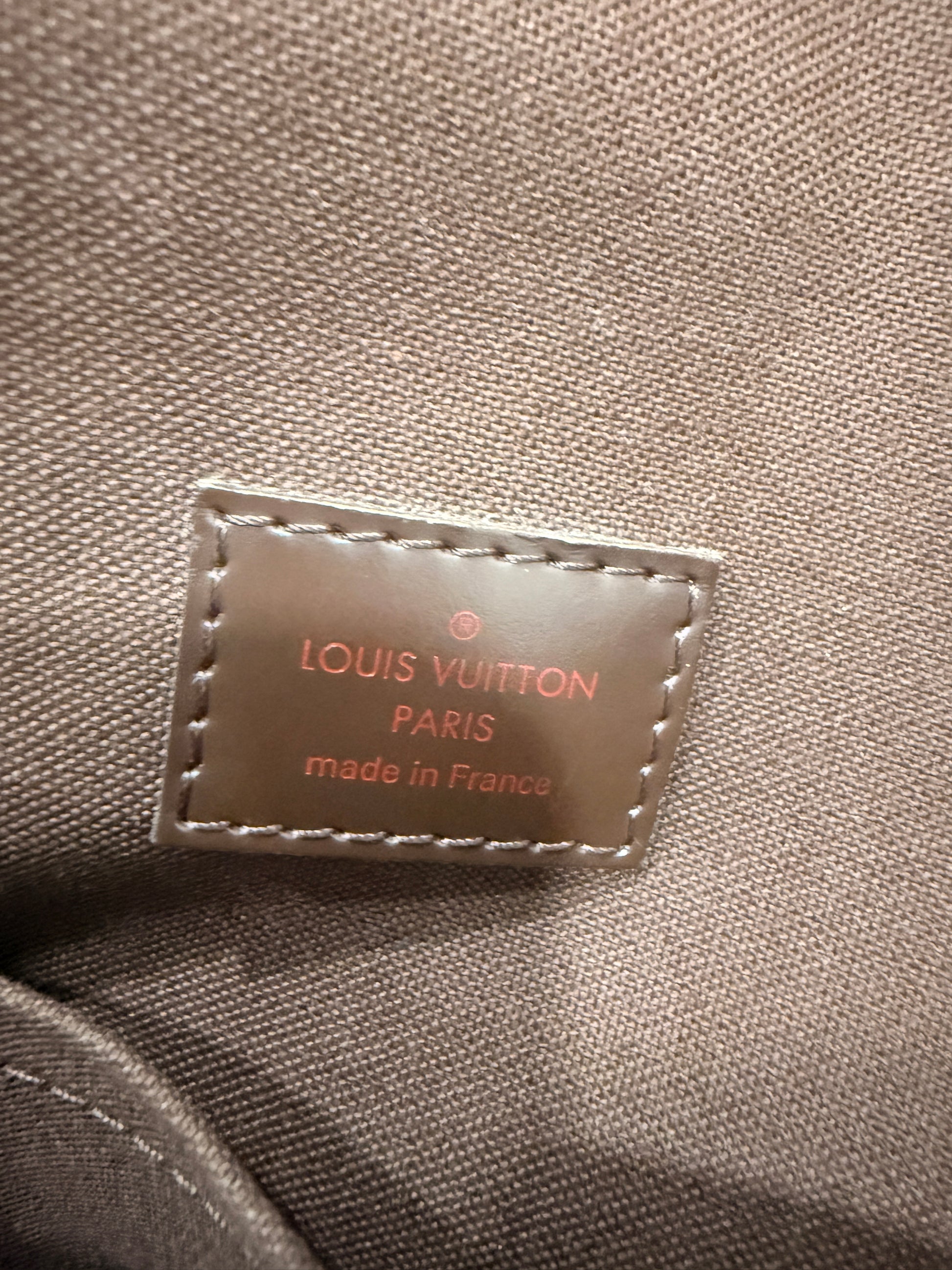 Louis Vuitton Damier Ebene Brooklyn MM