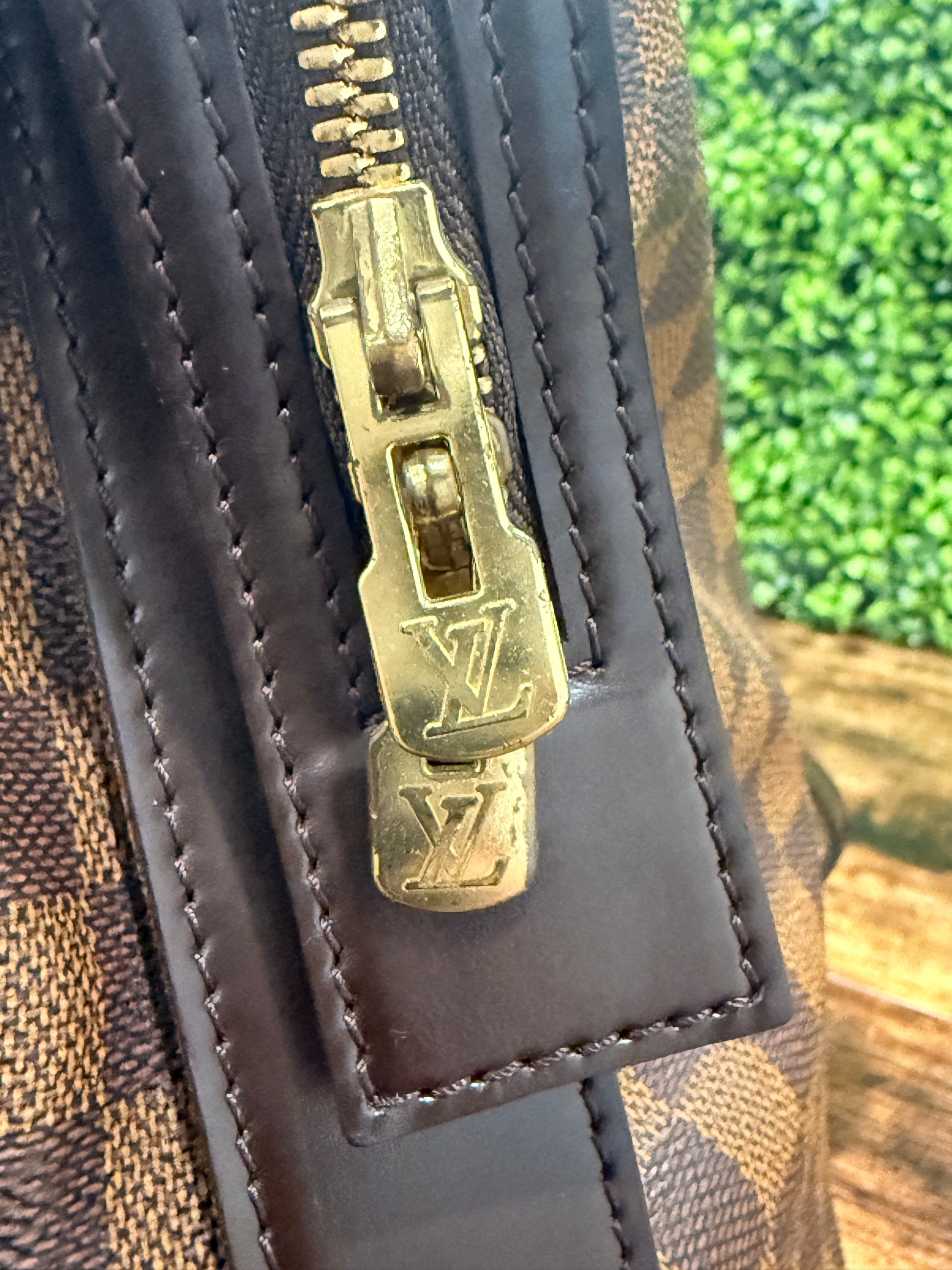 Louis Vuitton Chelsea Tote Bag Damier Ebene