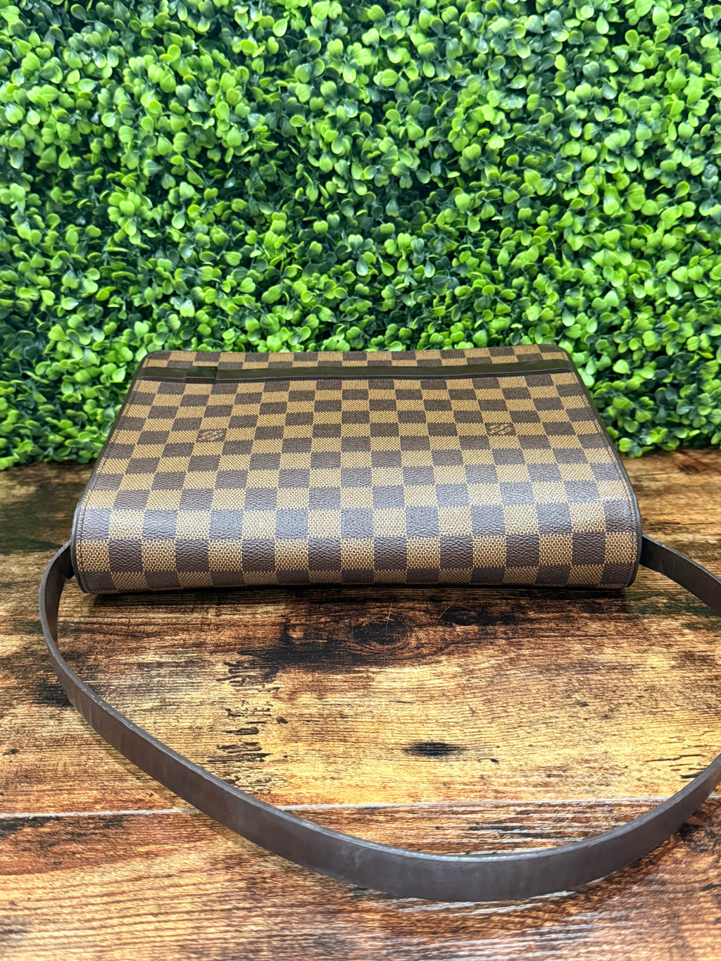 Louis Vuitton Tribeca Carre Damier Ebene
