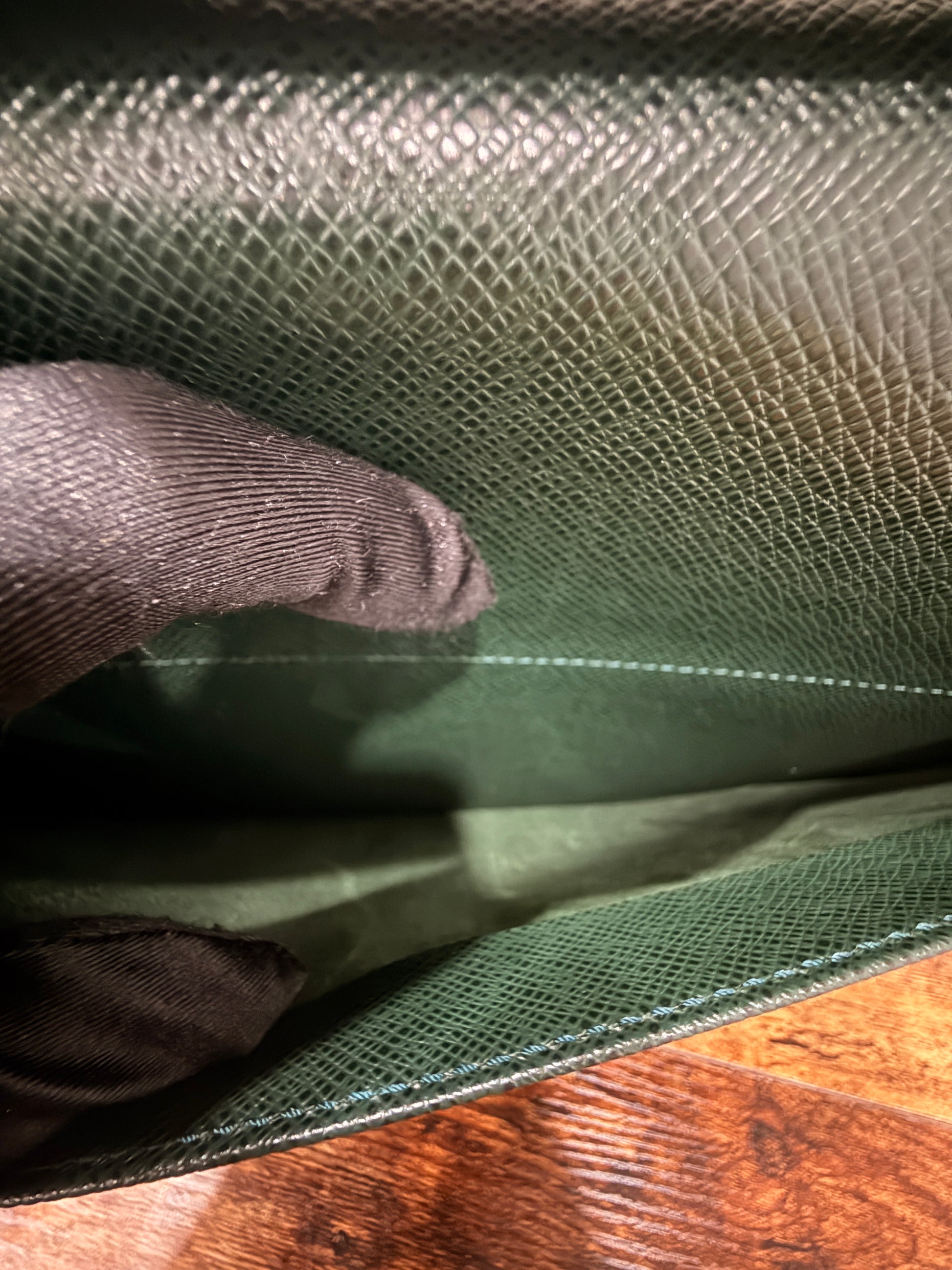 Louis Vuitton Taiga Serviette Clado Briefcase