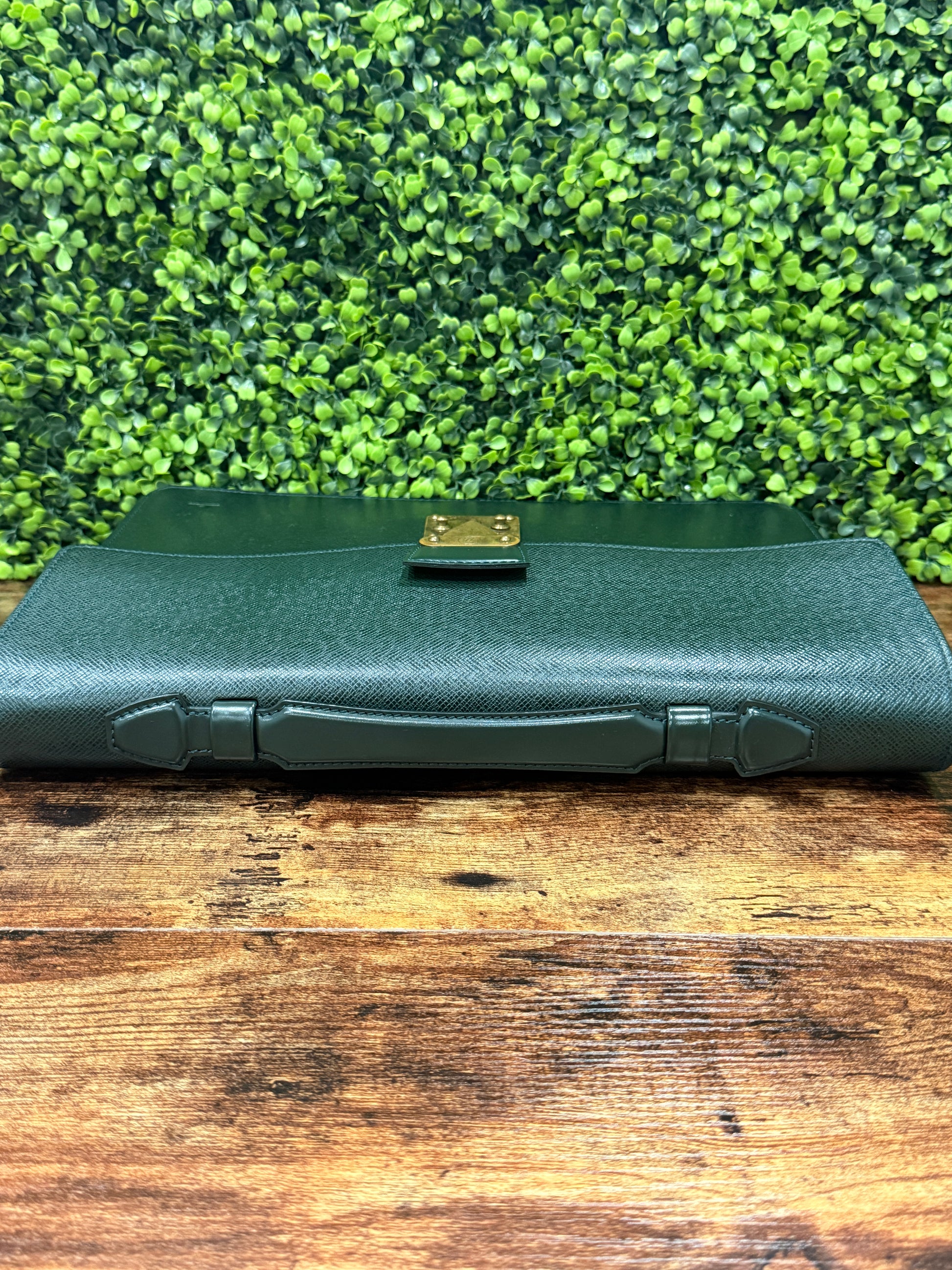 Louis Vuitton Taiga Serviette Clado Briefcase