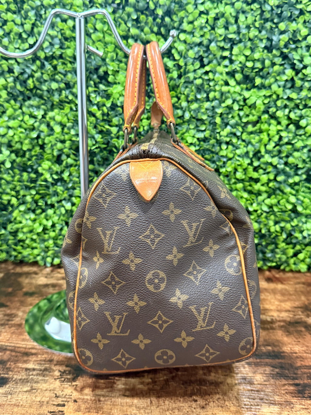 Louis Vuitton Monogram Speedy 30