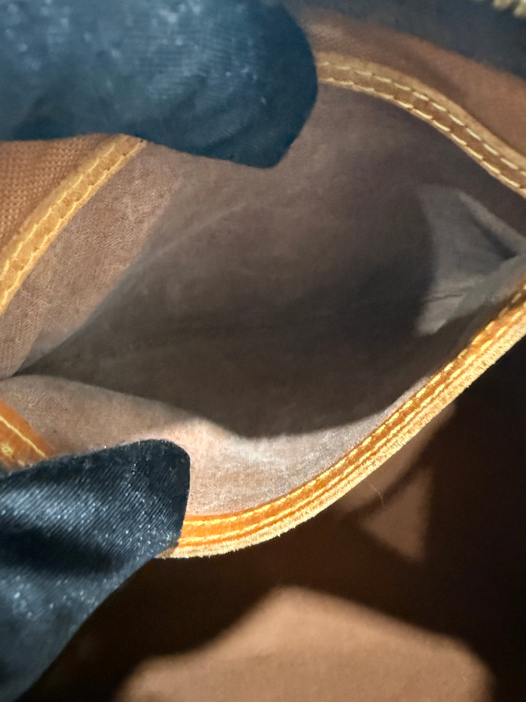Louis Vuitton Monogram Speedy 30