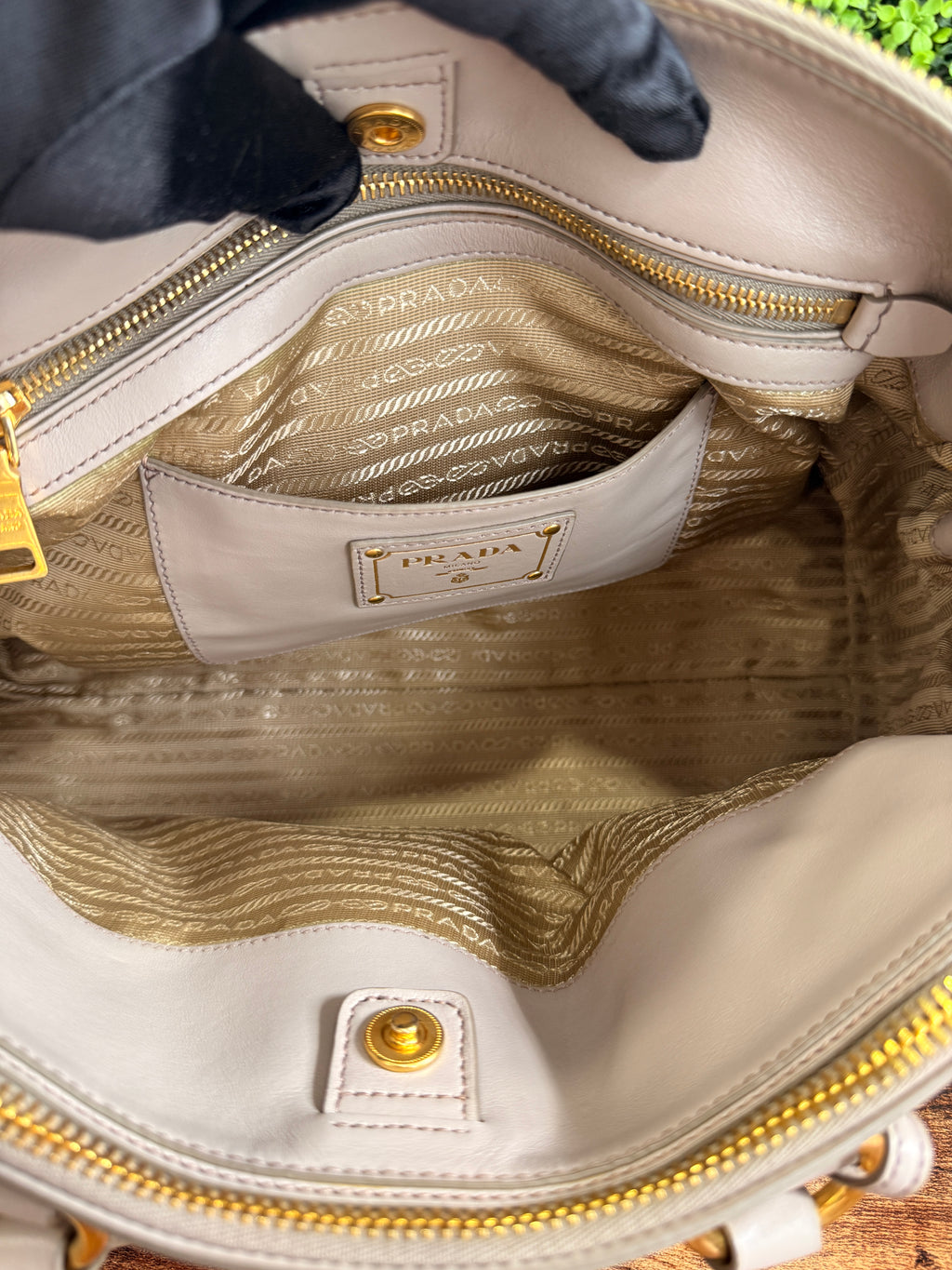 Prada Beige Vitello Daino