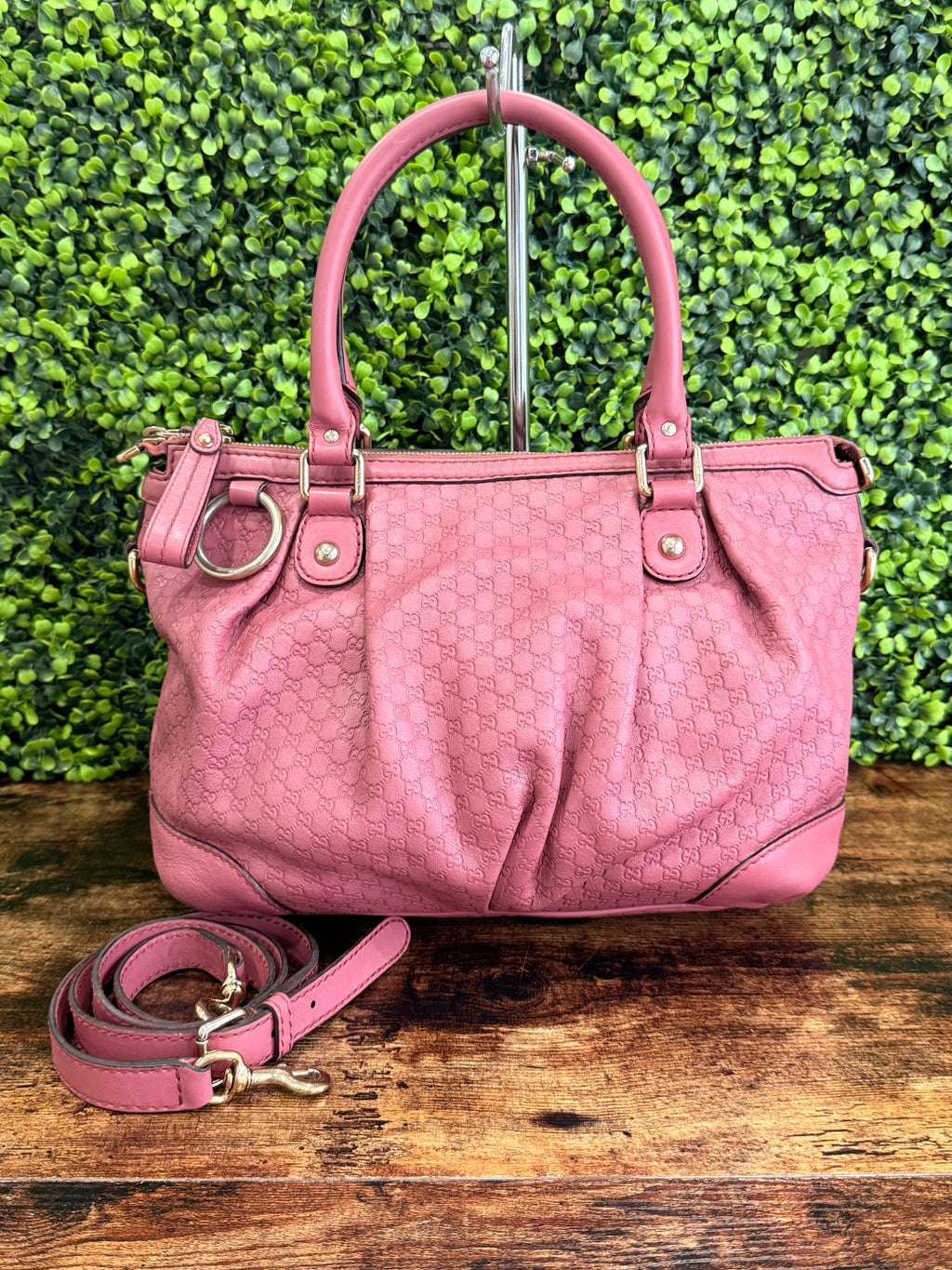 Gucci GG Canvas Pink Sukey