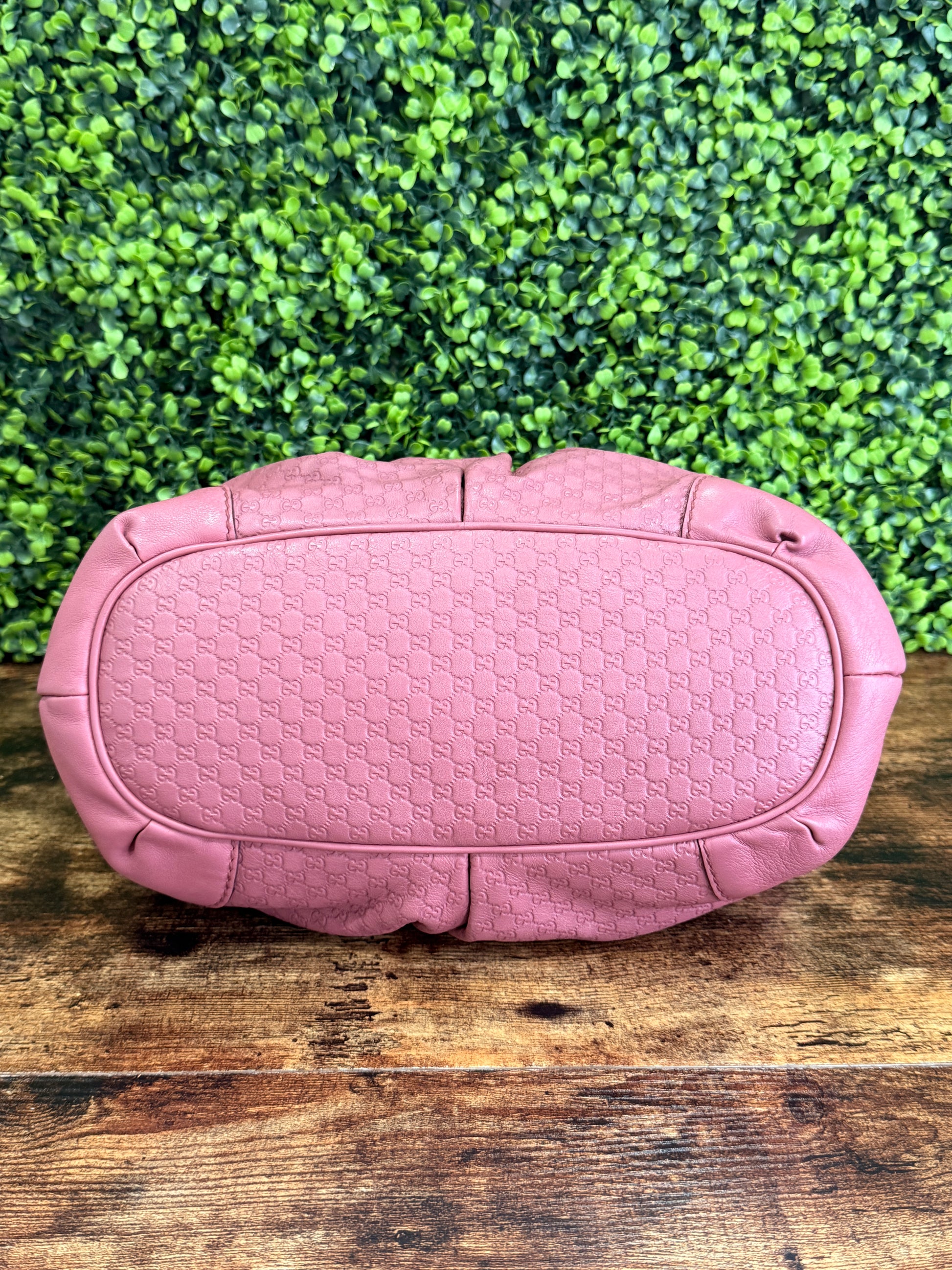 Gucci GG Canvas Pink Sukey