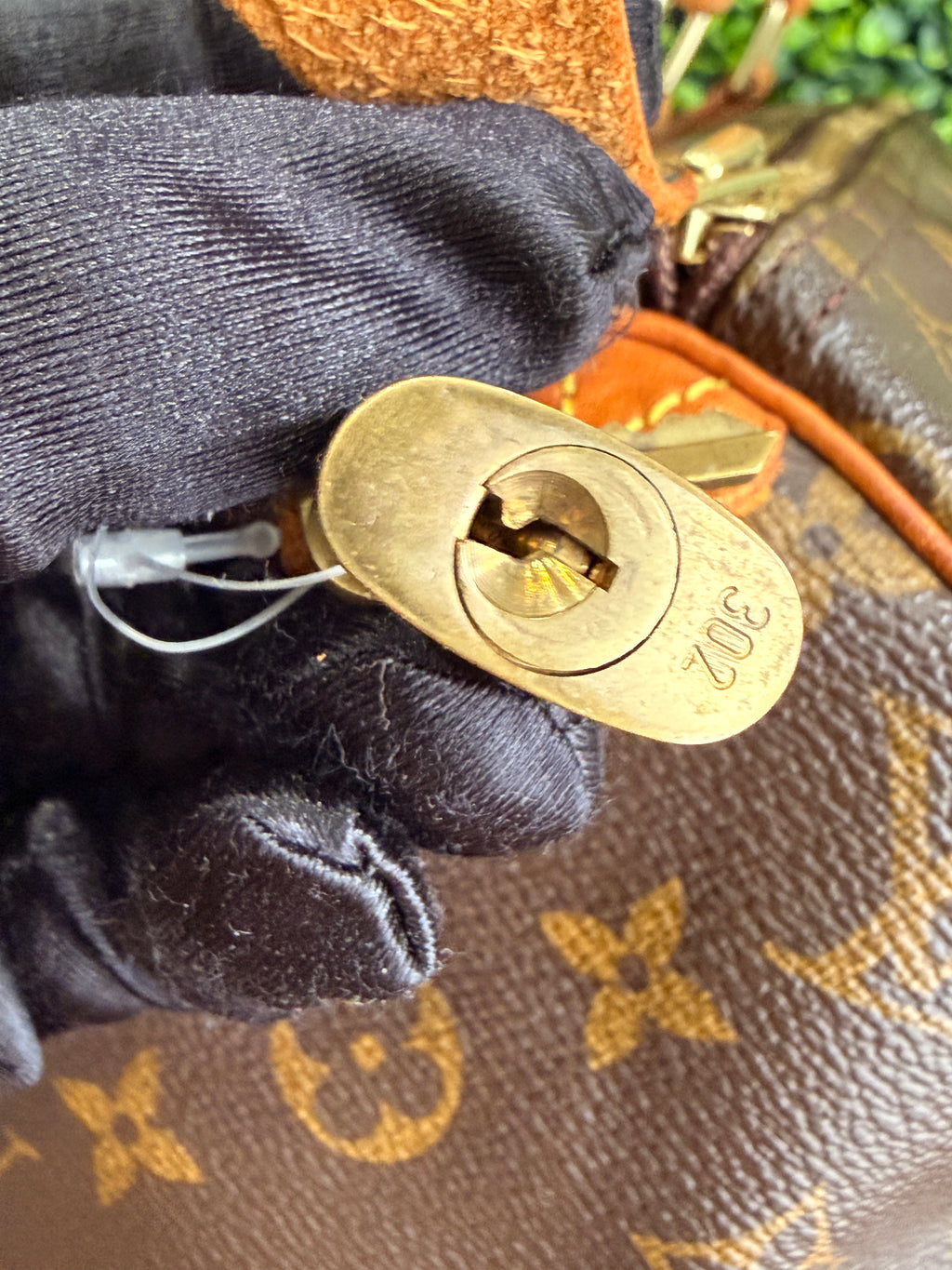 Louis Vuitton Monogram Speedy 30