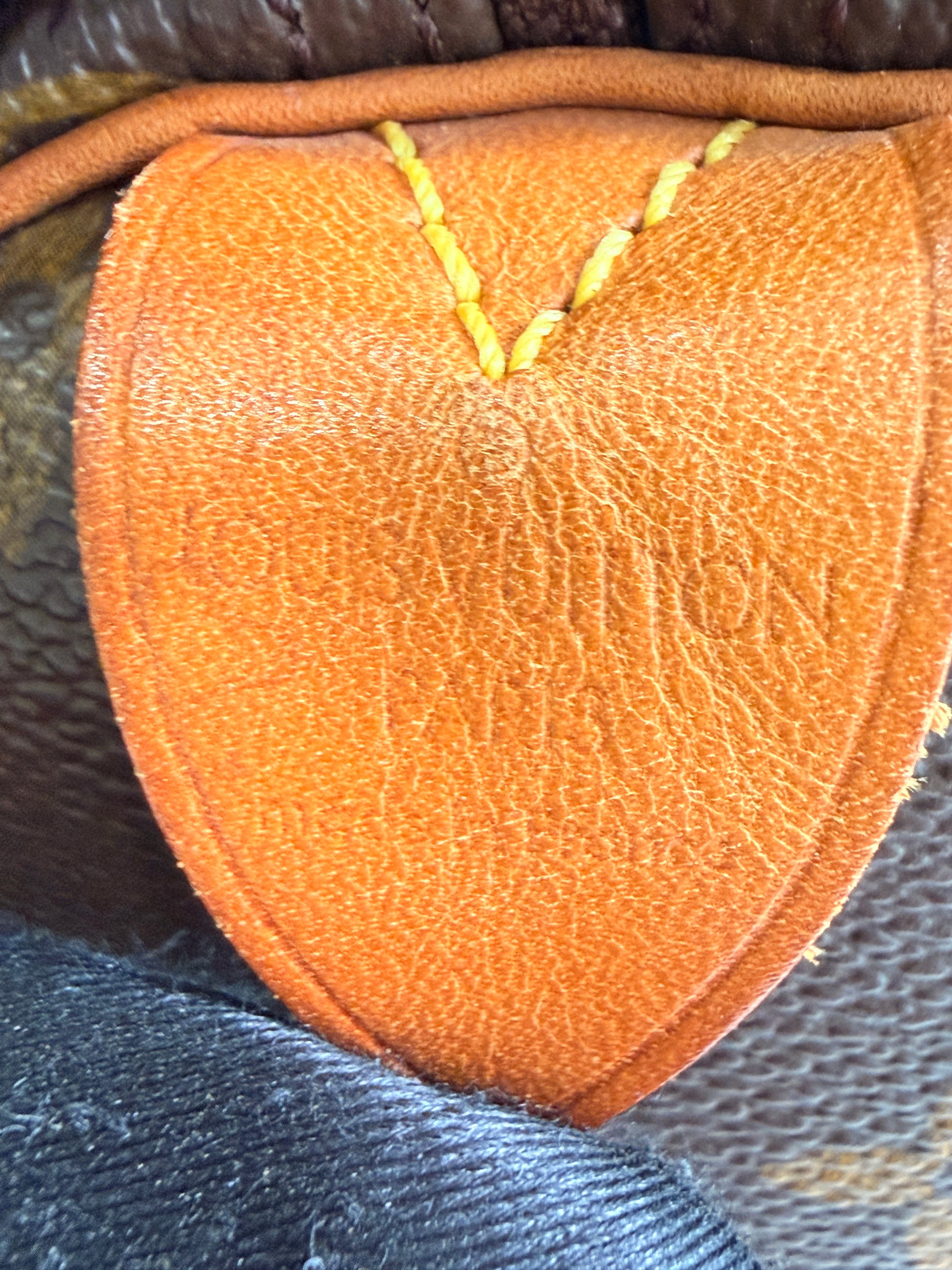 Louis Vuitton Monogram Speedy 30