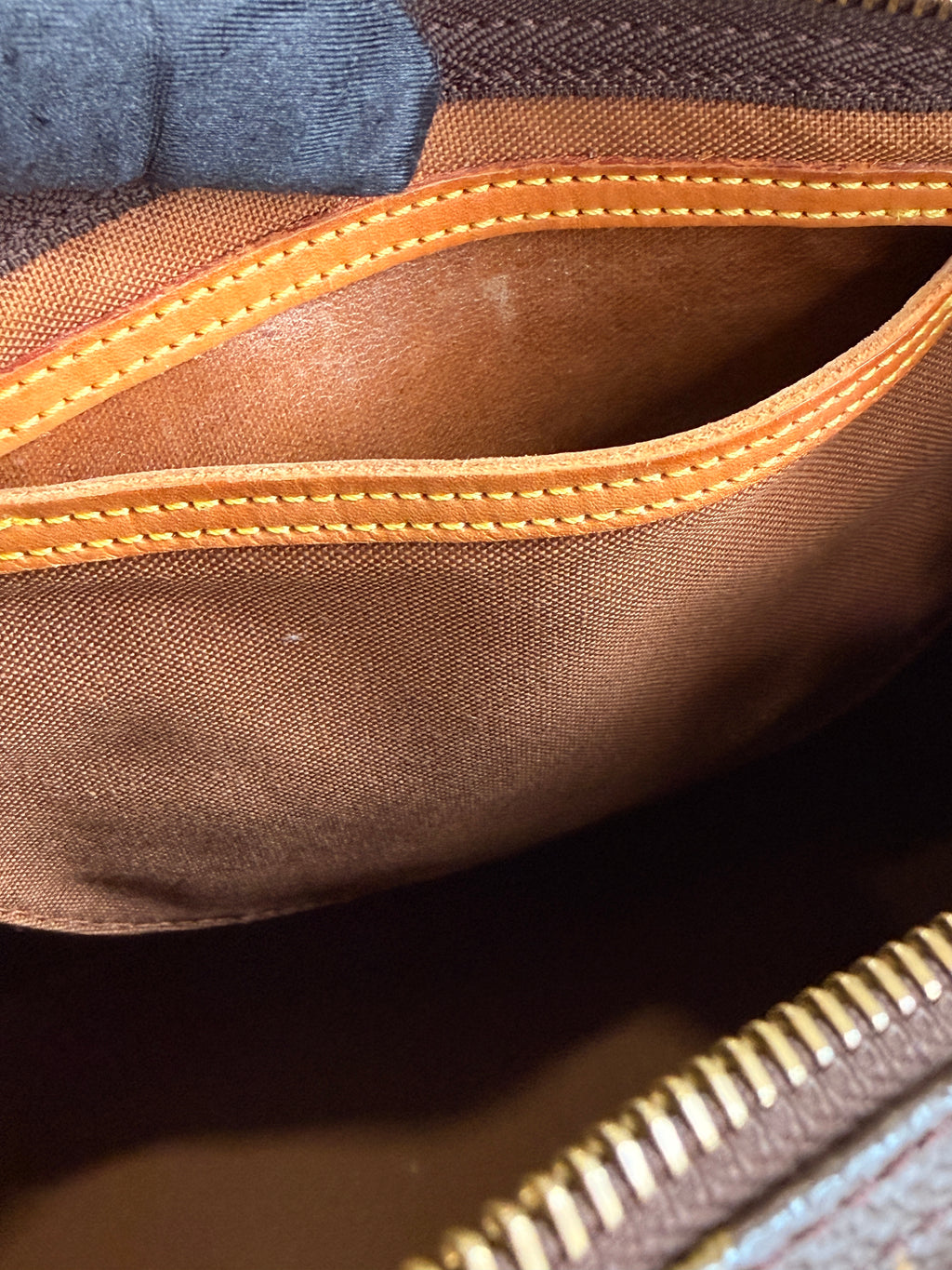 Louis Vuitton Monogram Speedy 30