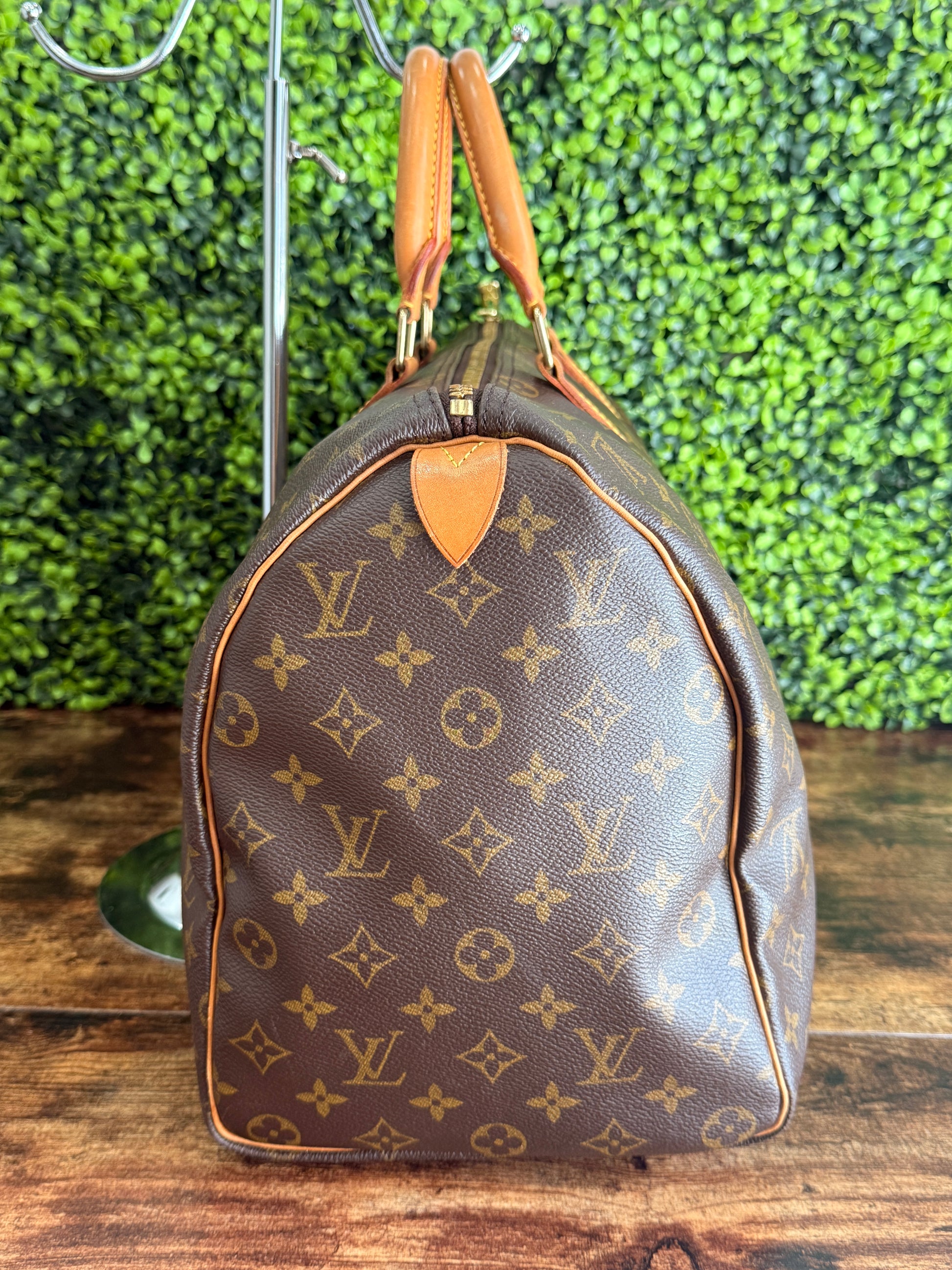 Louis Vuitton Monogram Keepall 45