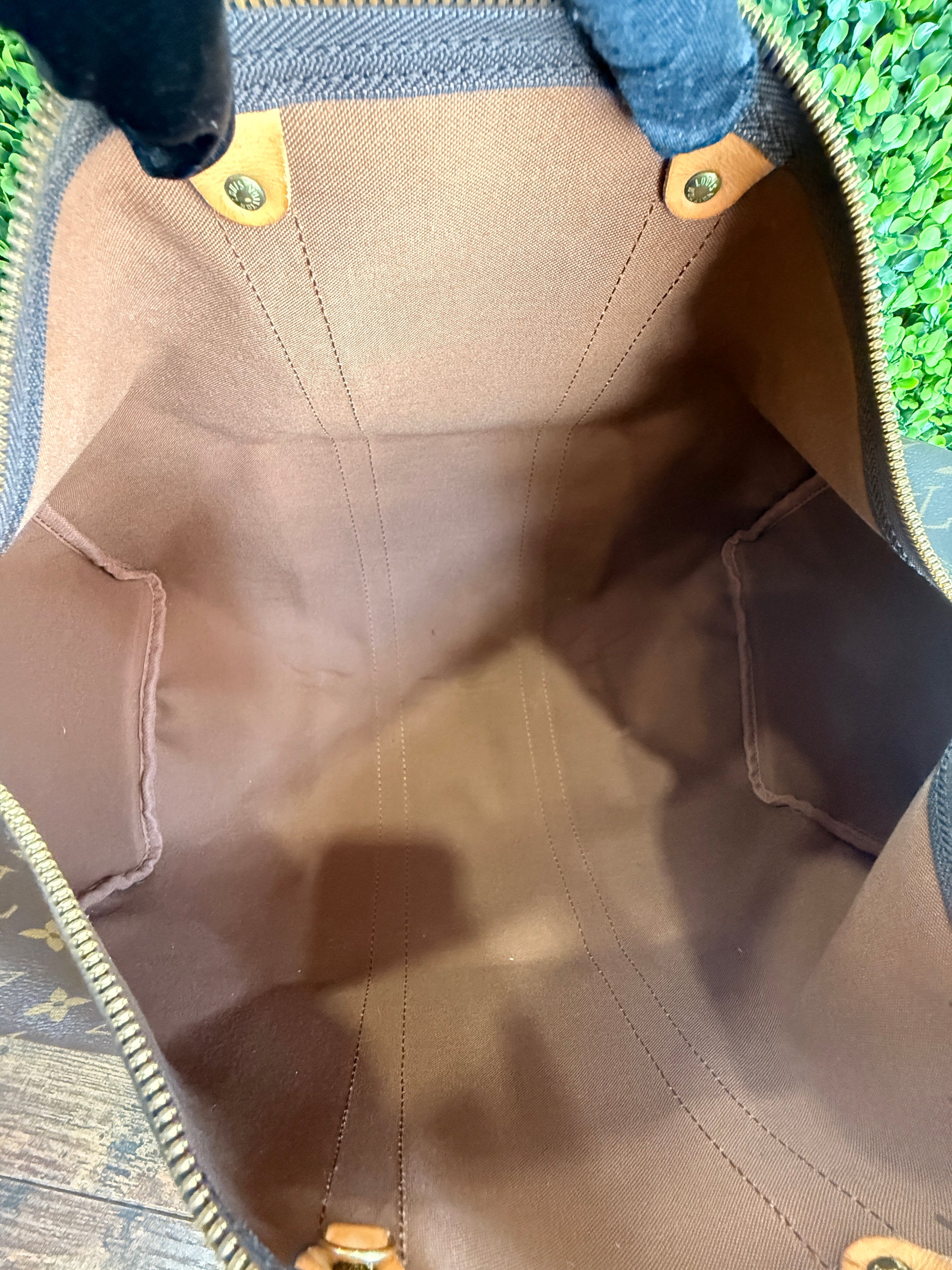 Louis Vuitton Monogram Keepall 45