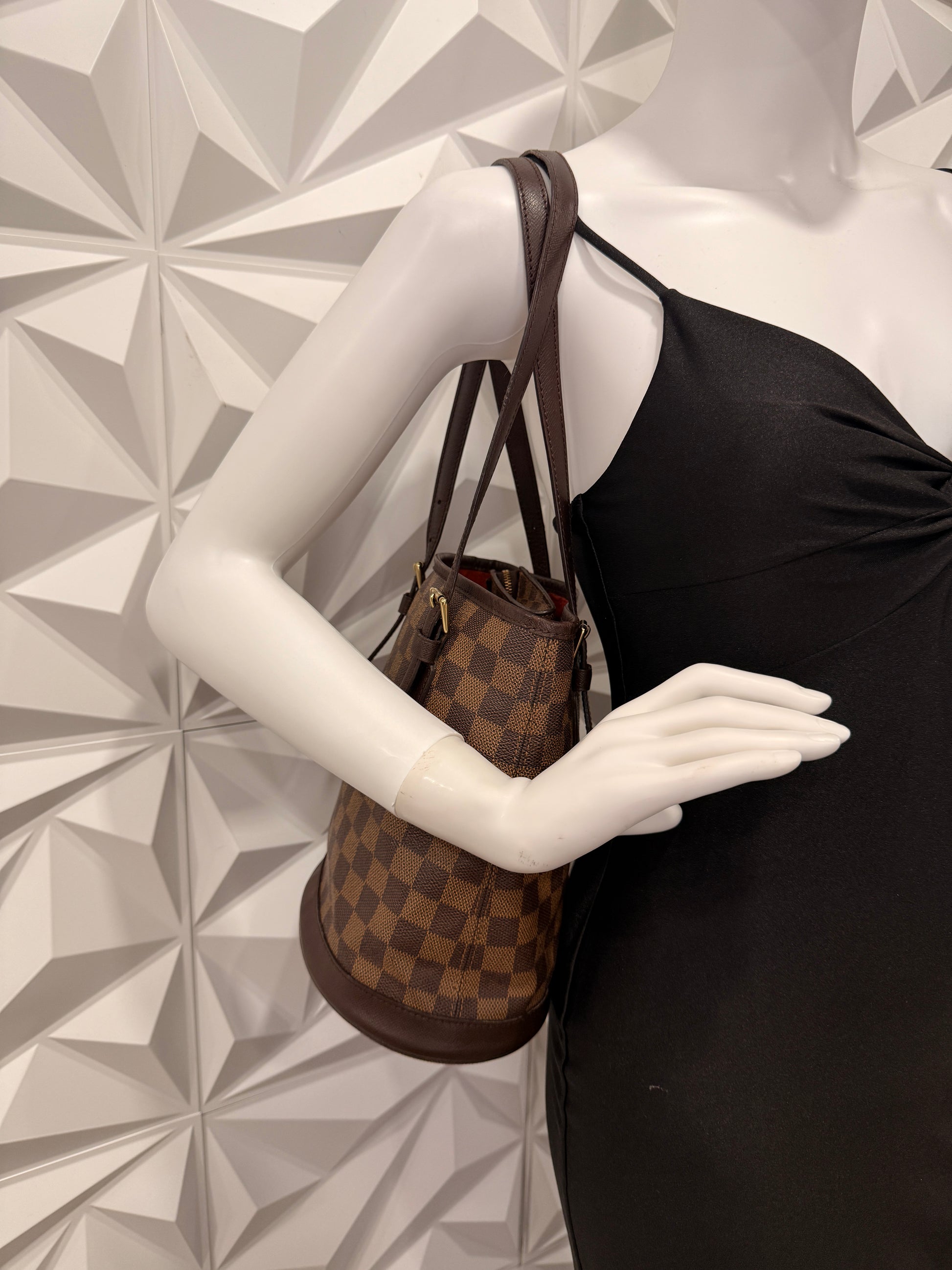 Louis Vuitton Marais Damier Ebene