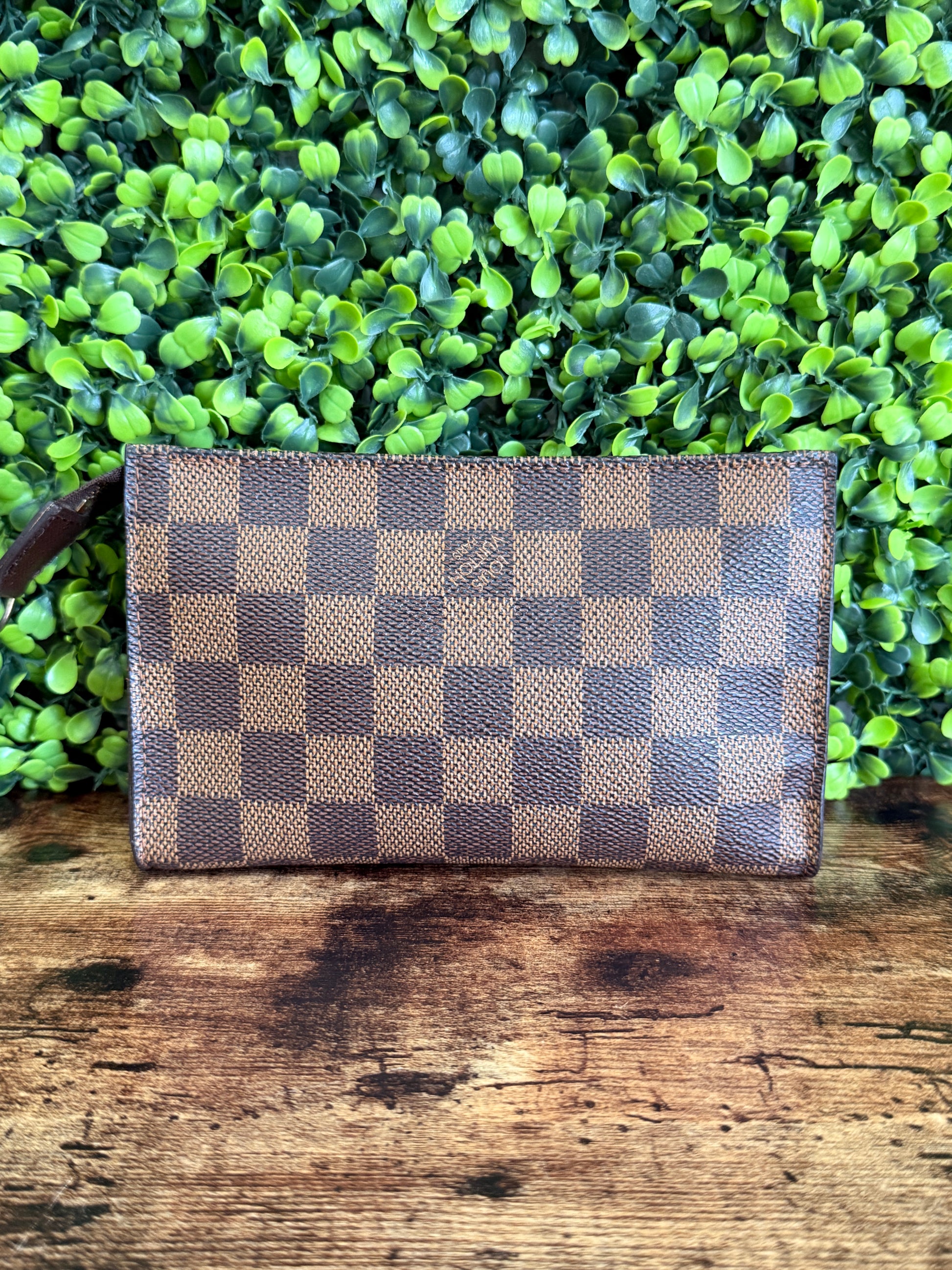 Louis Vuitton Marais Damier Ebene