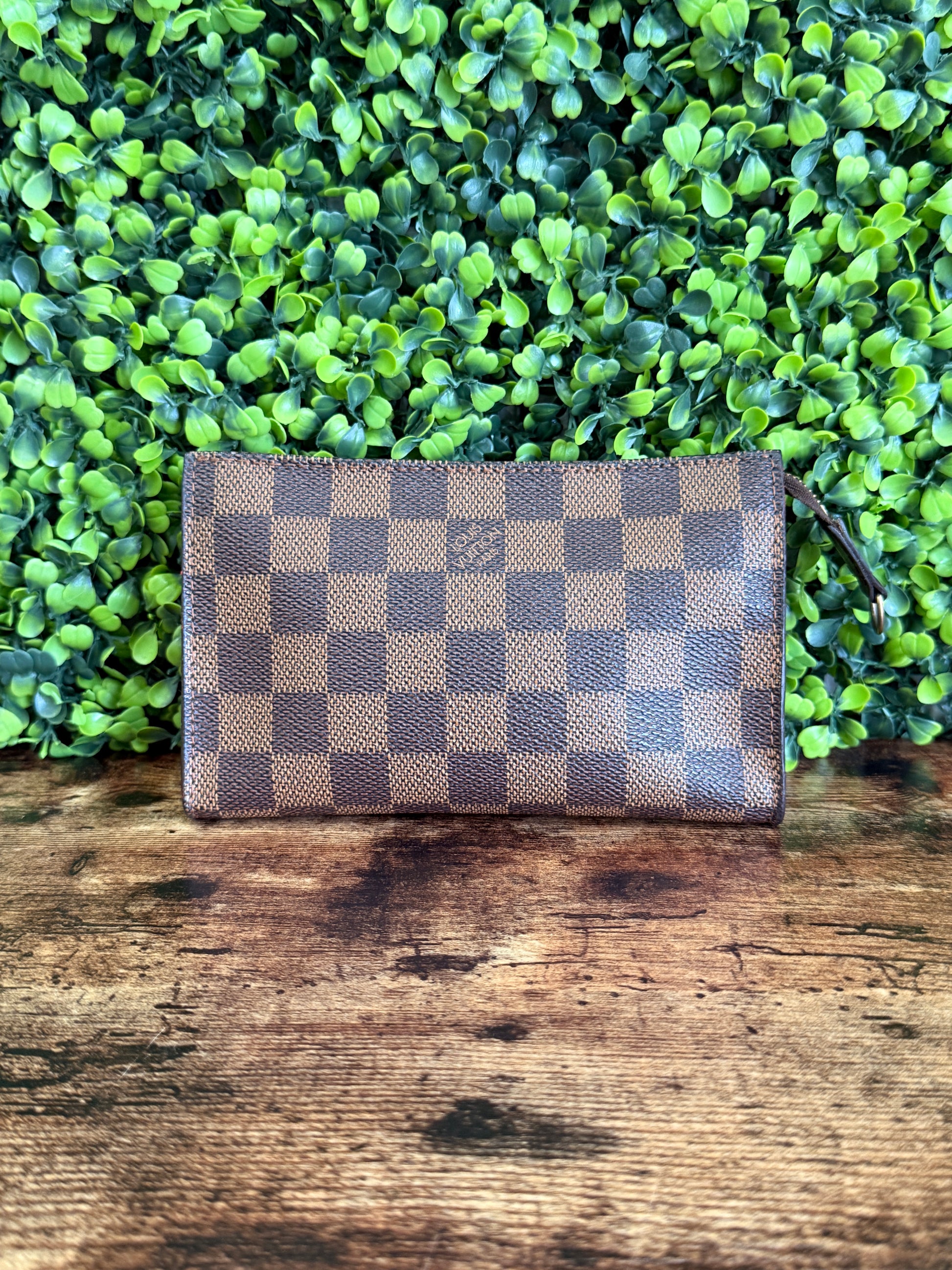 Louis Vuitton Marais Damier Ebene