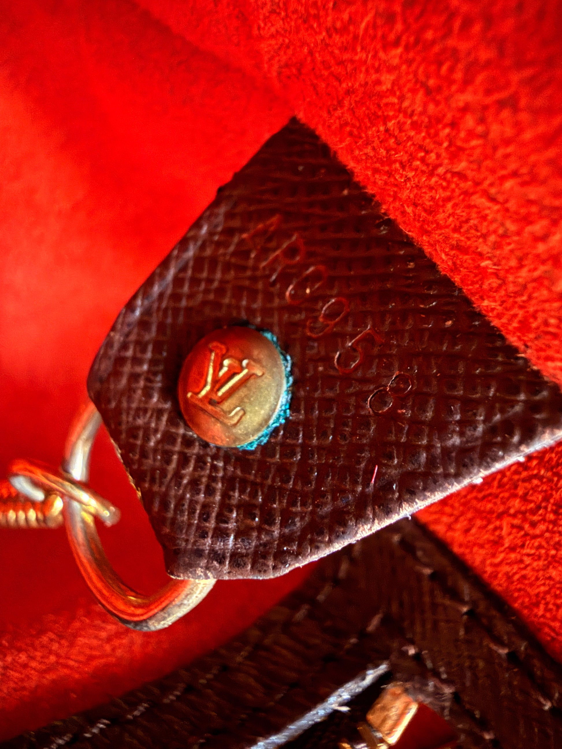 Louis Vuitton Marais Damier Ebene