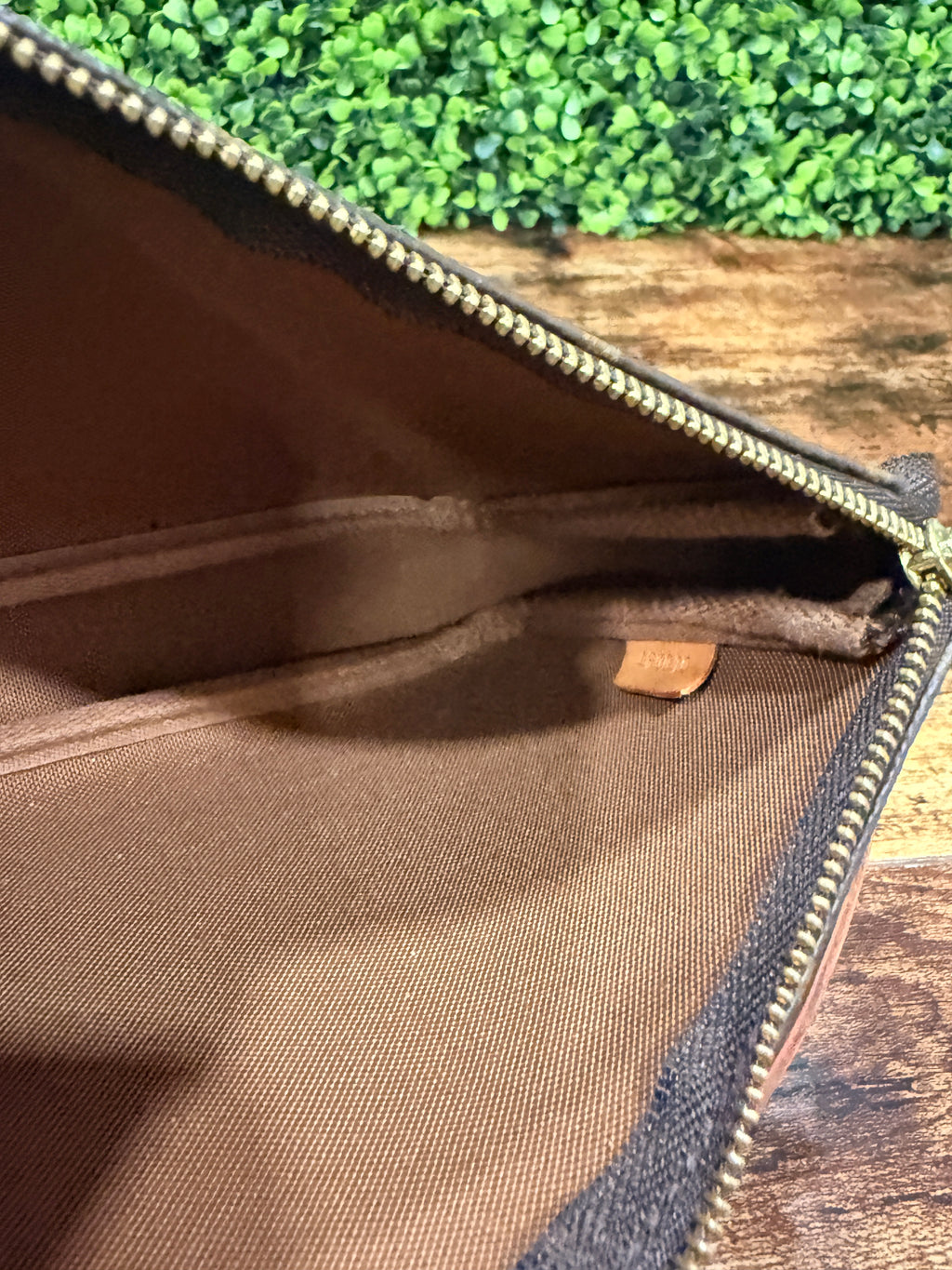 Louis Vuitton Monogram Pochette Accessories