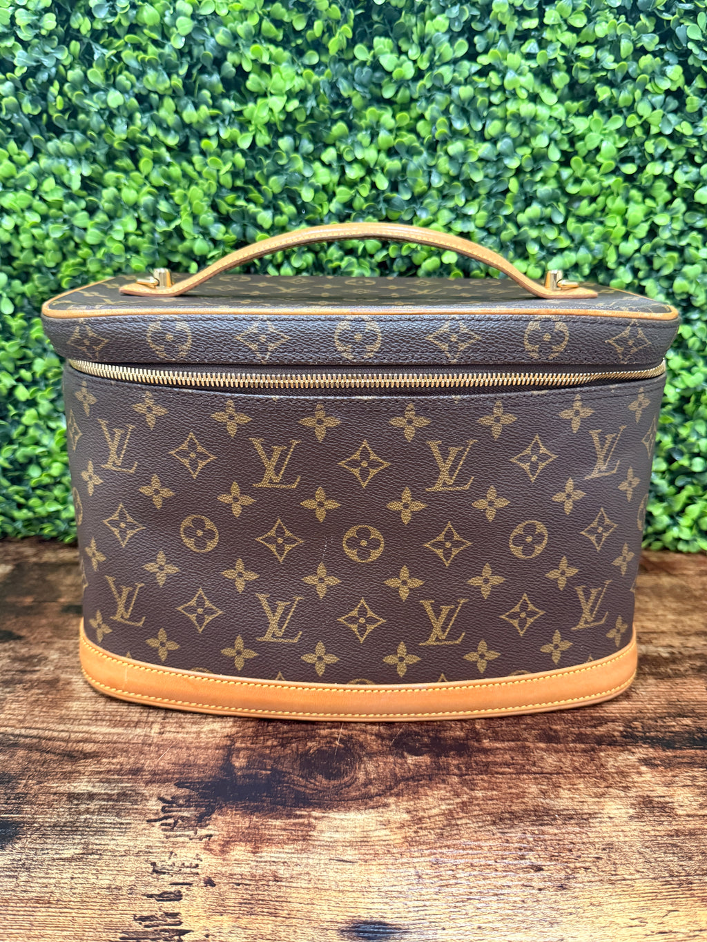 Louis Vuitton Monogram Nice Vanity Case