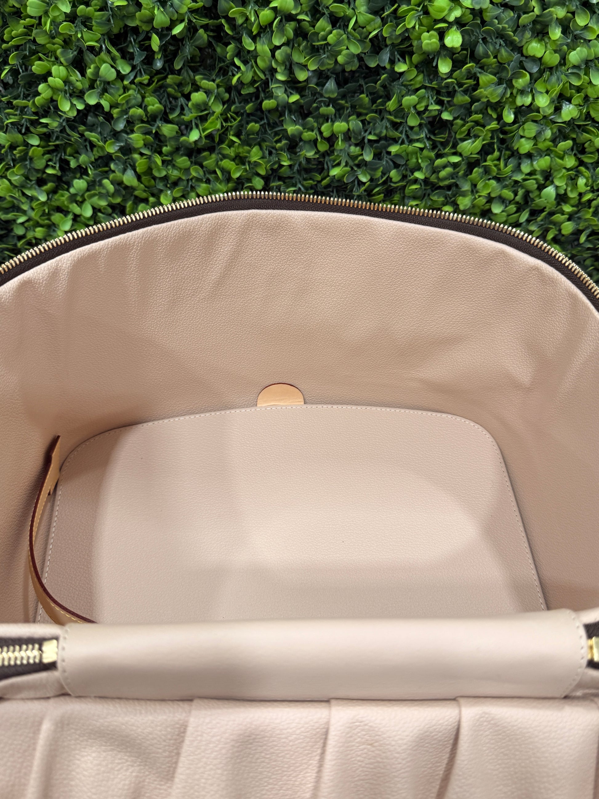 Louis Vuitton Monogram Nice Vanity Case