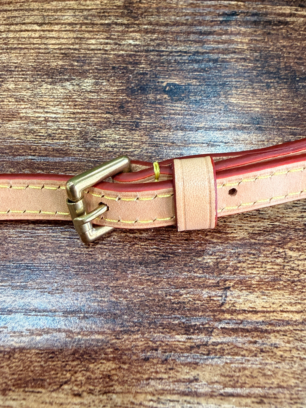 Louis Vuitton Adjustable Vachetta Strap J52314