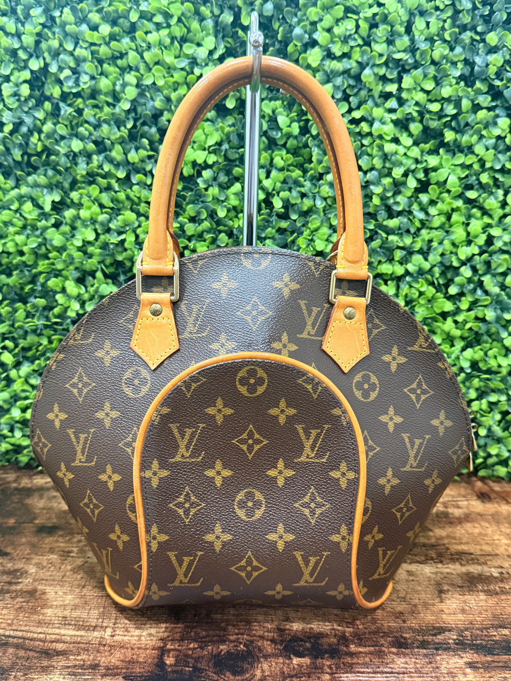 Louis Vuitton Ellipse PM Monogram