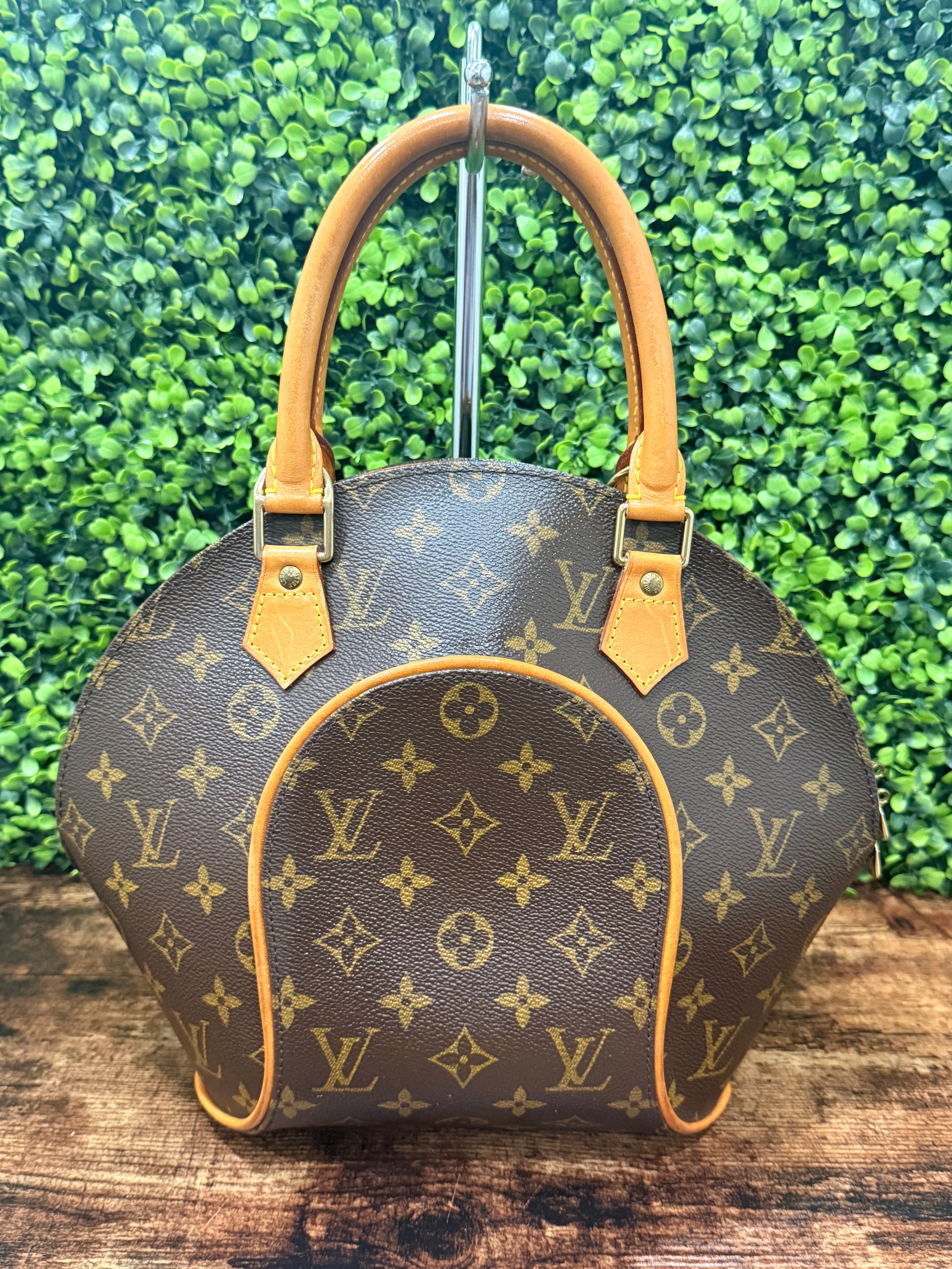 Louis Vuitton Ellipse PM Monogram