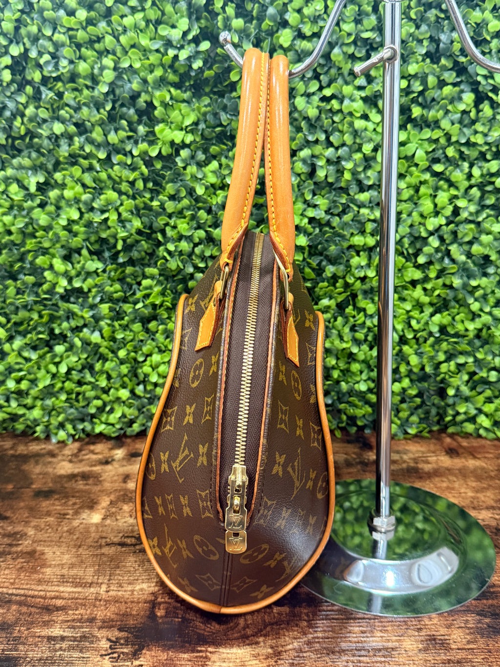 Louis Vuitton Ellipse PM Monogram