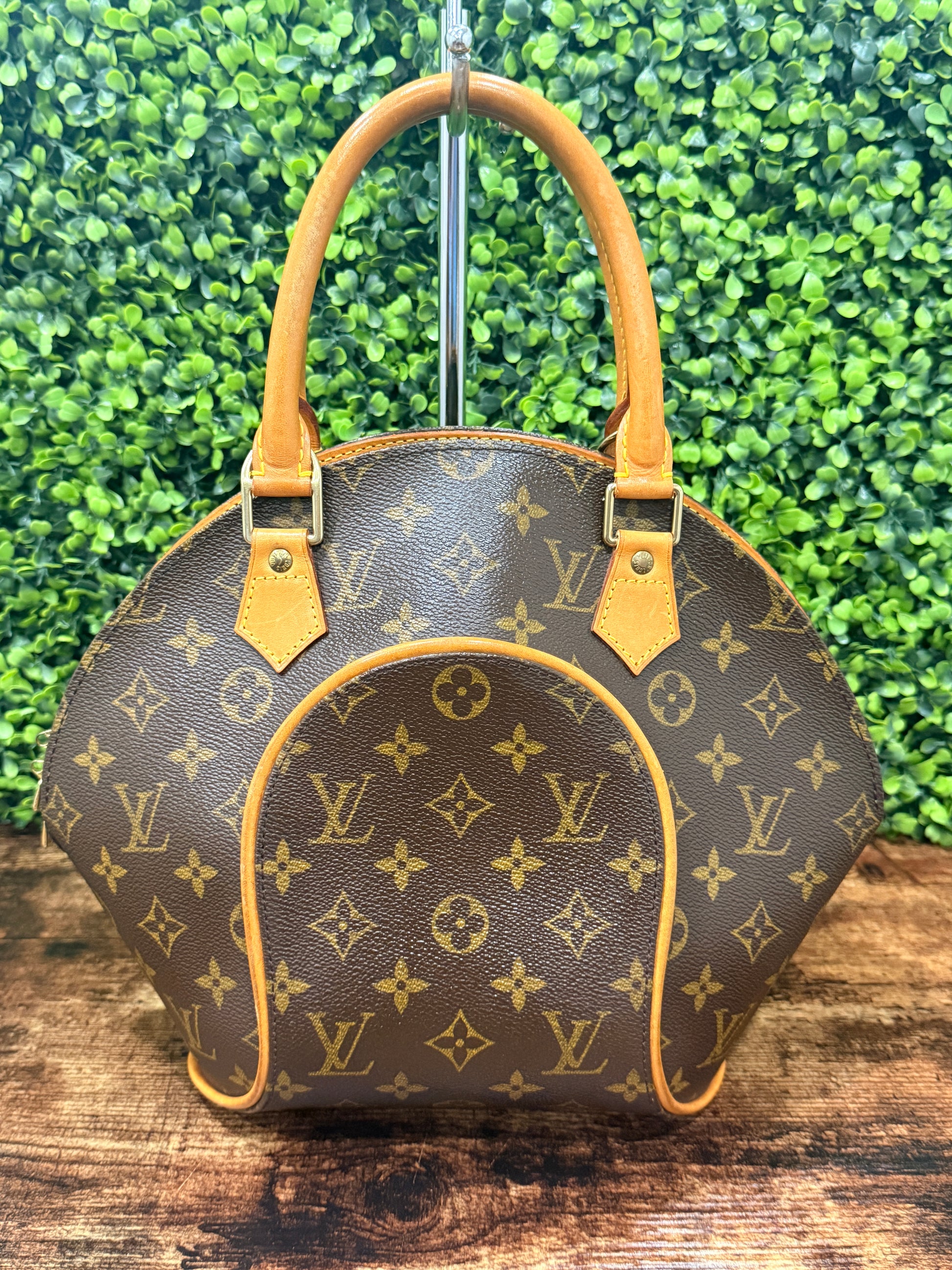 Louis Vuitton Ellipse PM Monogram
