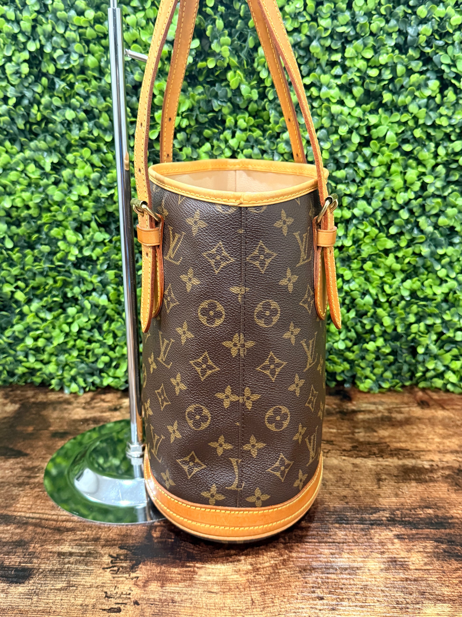 Louis Vuitton Bucket PM Monogram