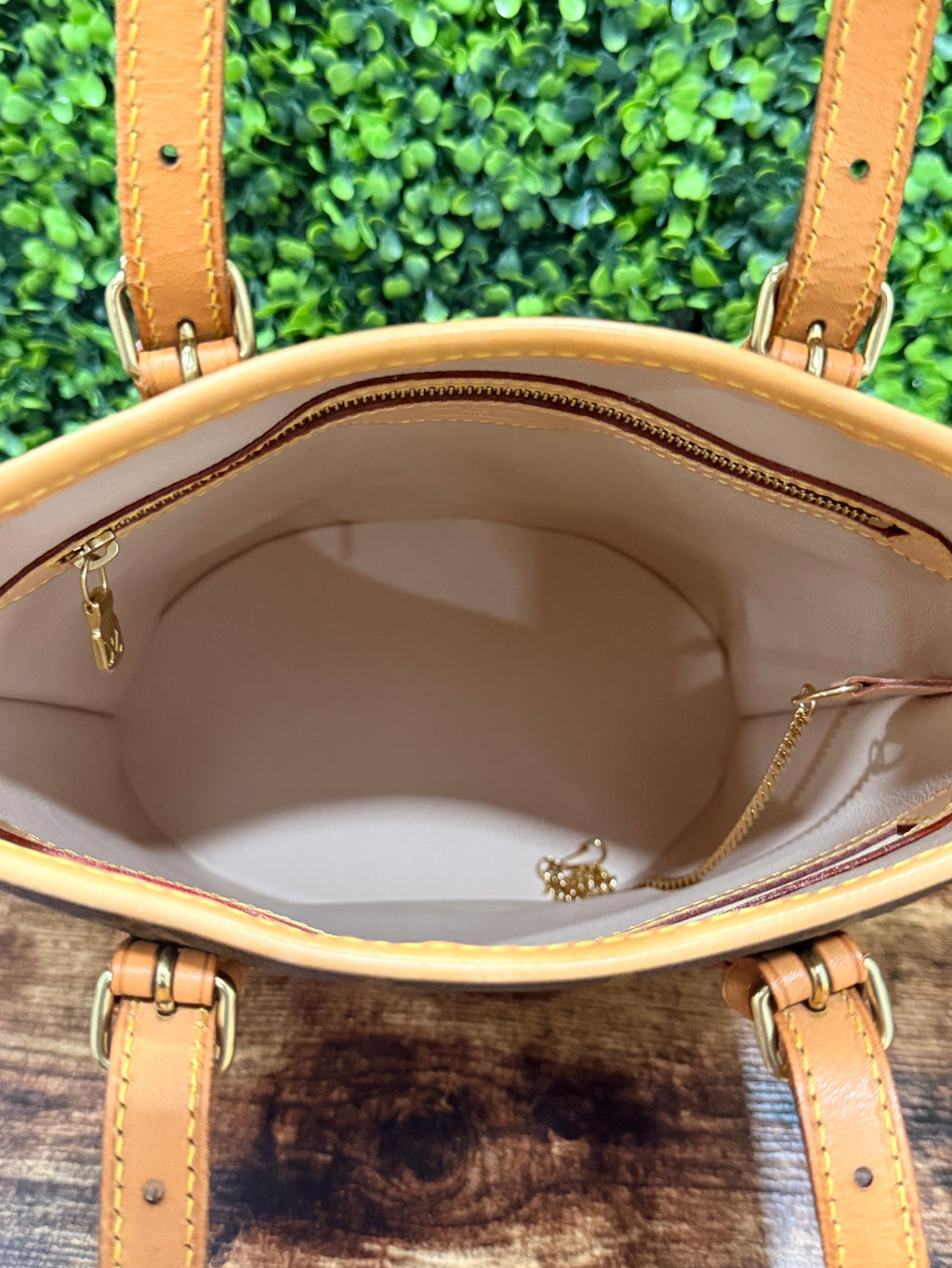 Louis Vuitton Bucket PM Monogram