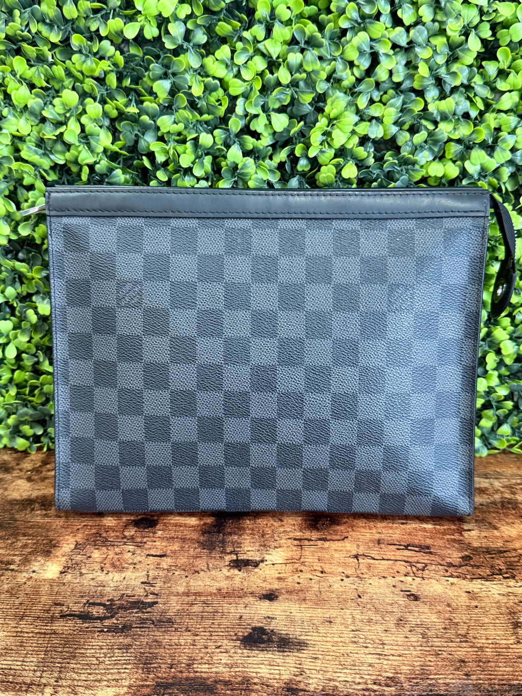 Louis Vuitton Pochette Voyage MM Damier Graphite