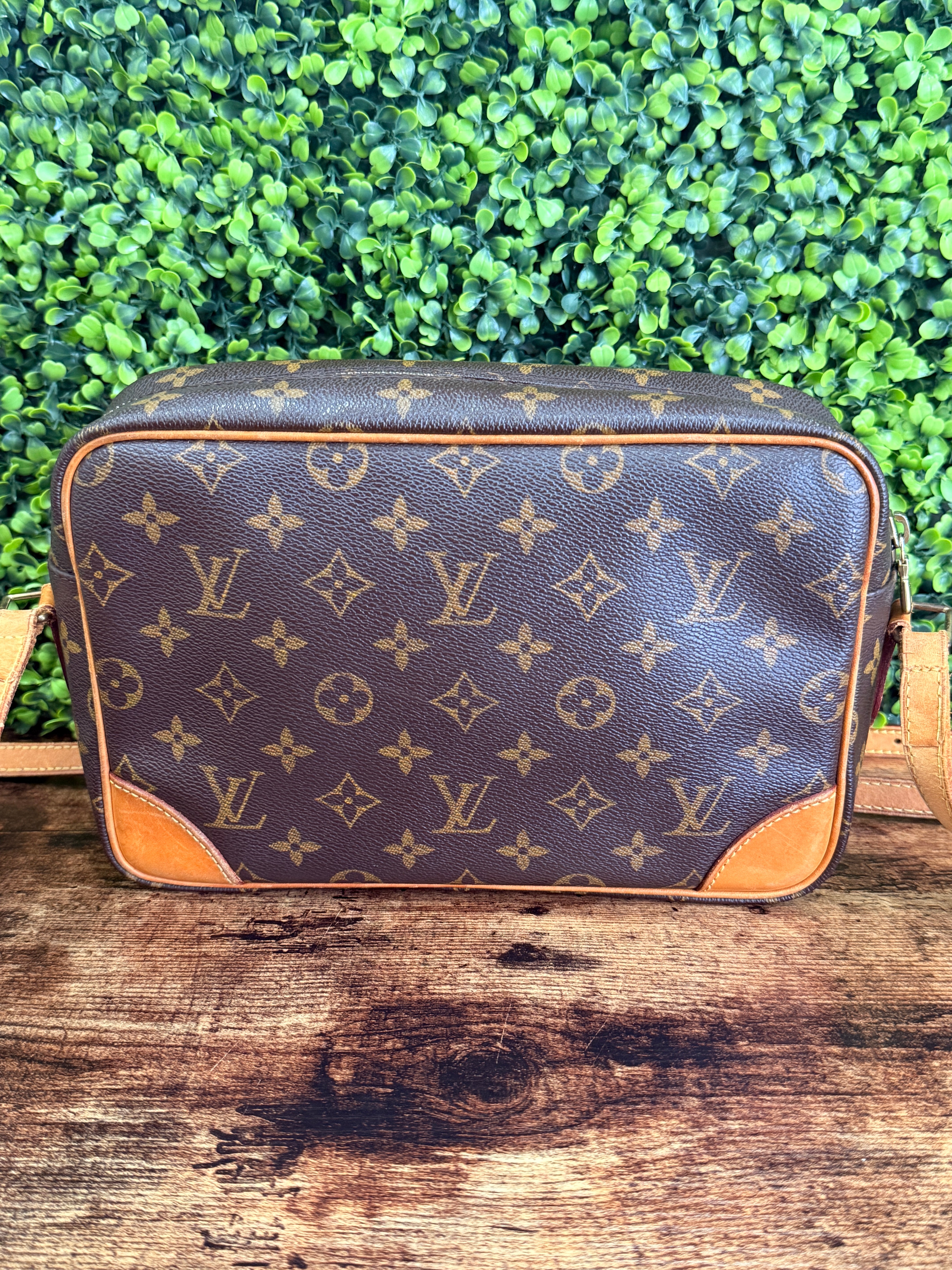 Louis Vuitton トロカデロ Louis Vuitton Monogram Trocadero 27 – Luxe Style Boutique