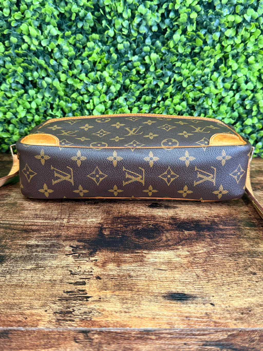 Louis Vuitton Monogram Trocadero 27