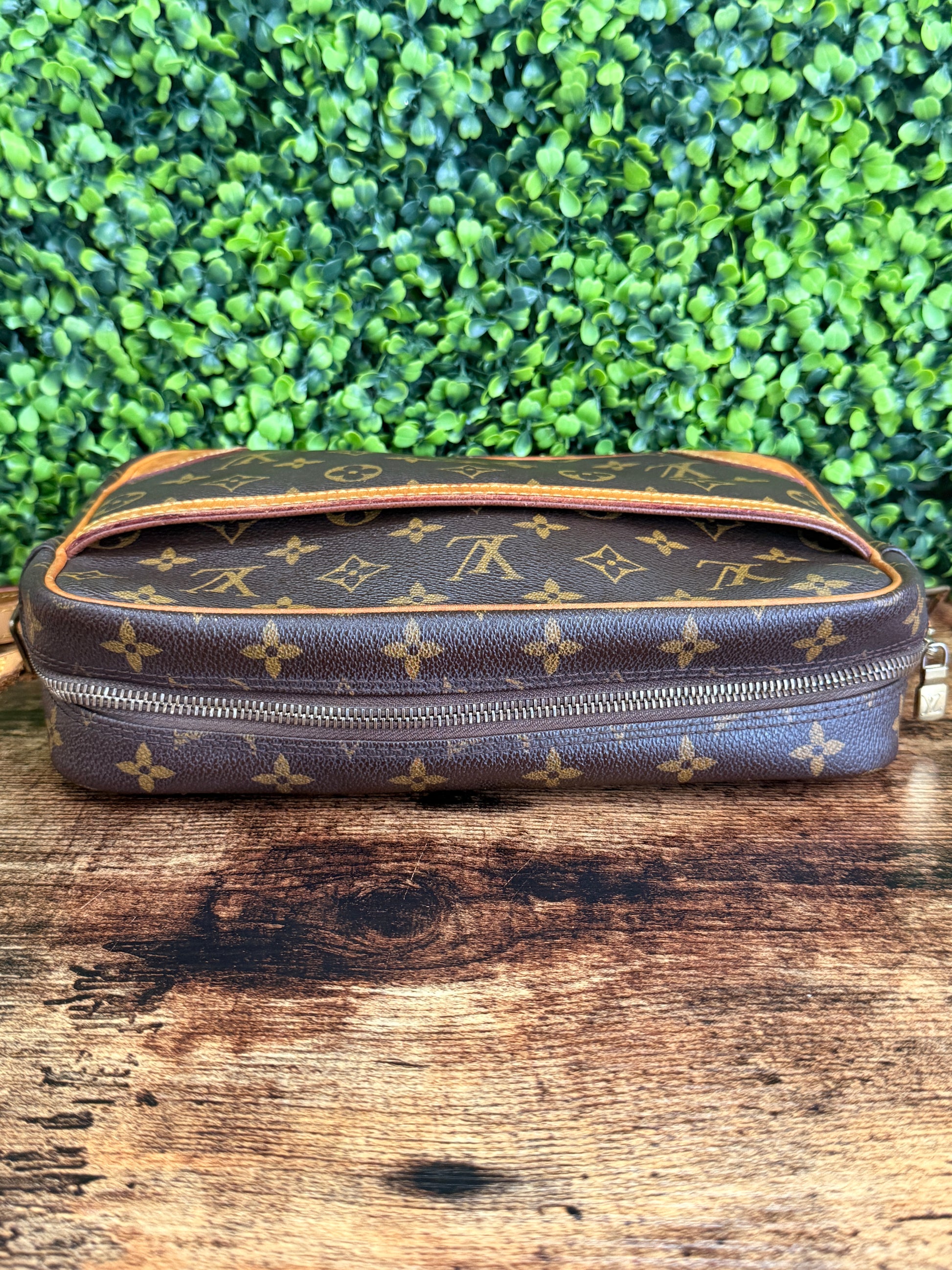 Louis Vuitton Monogram Trocadero 27