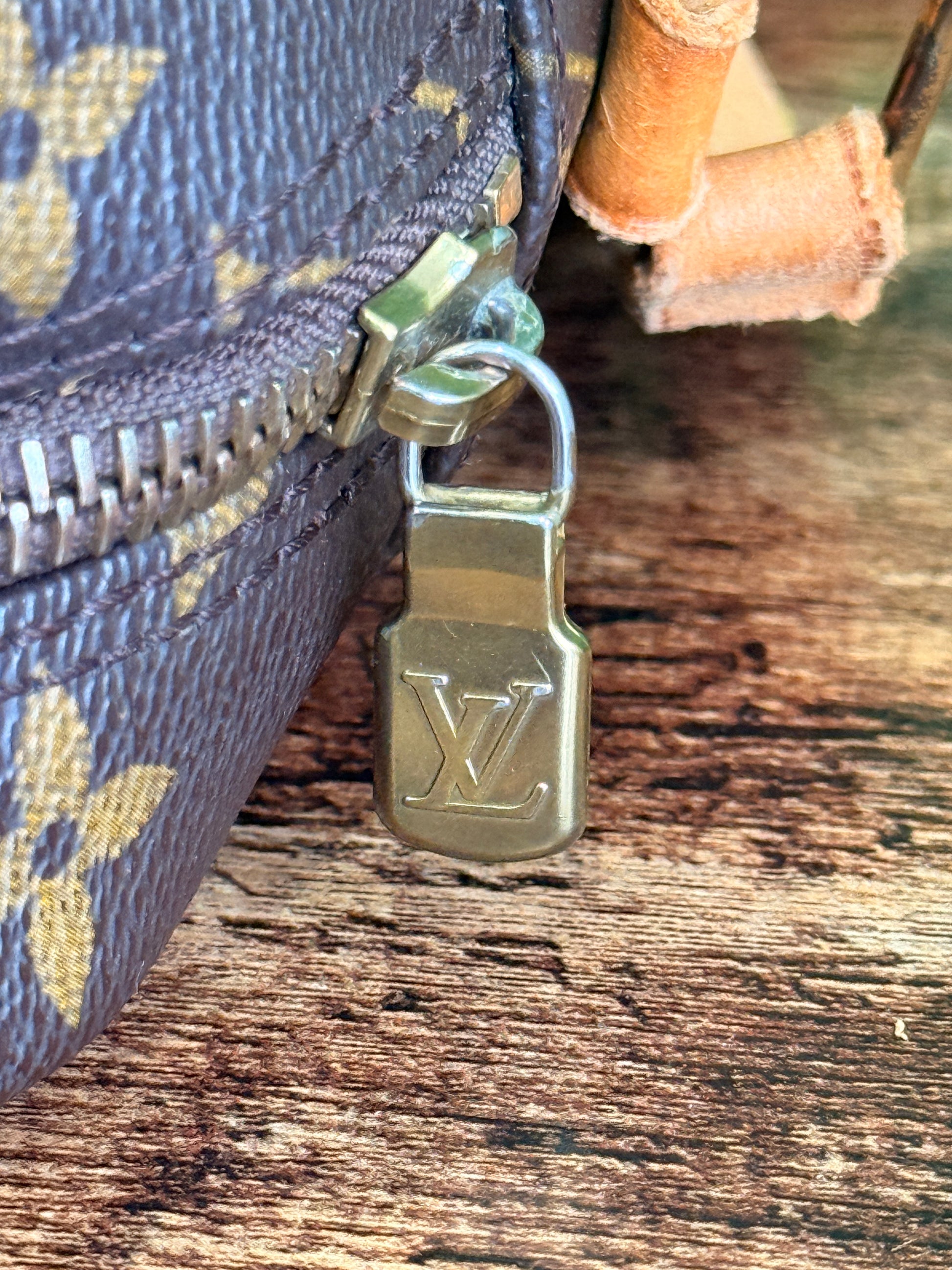 Louis Vuitton Monogram Trocadero 27