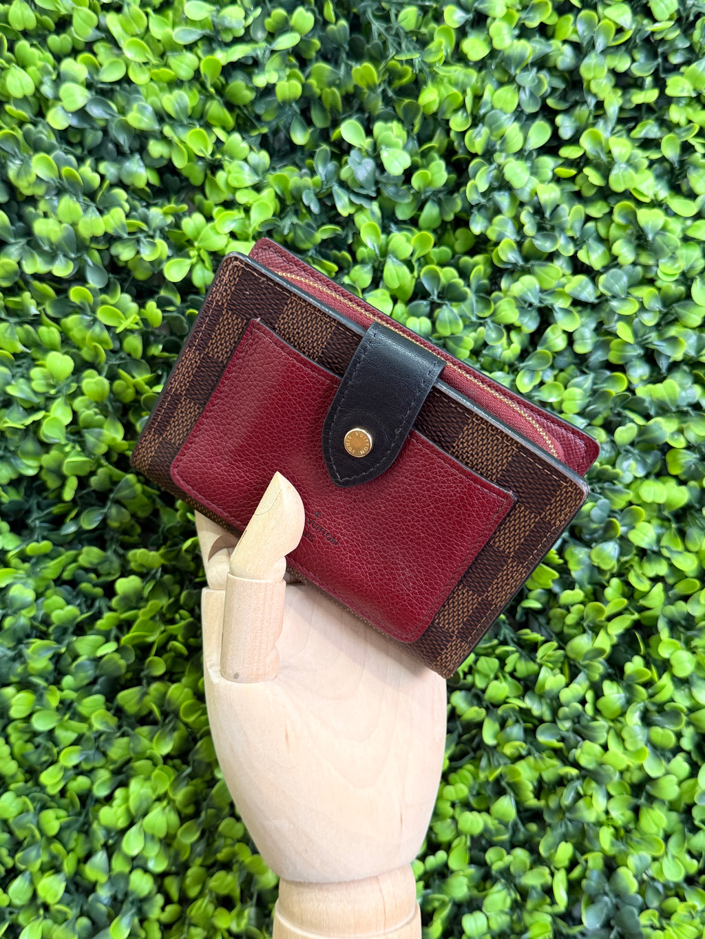 Louis Vuitton Juliette Bordeaux Wallet Damier Ebene