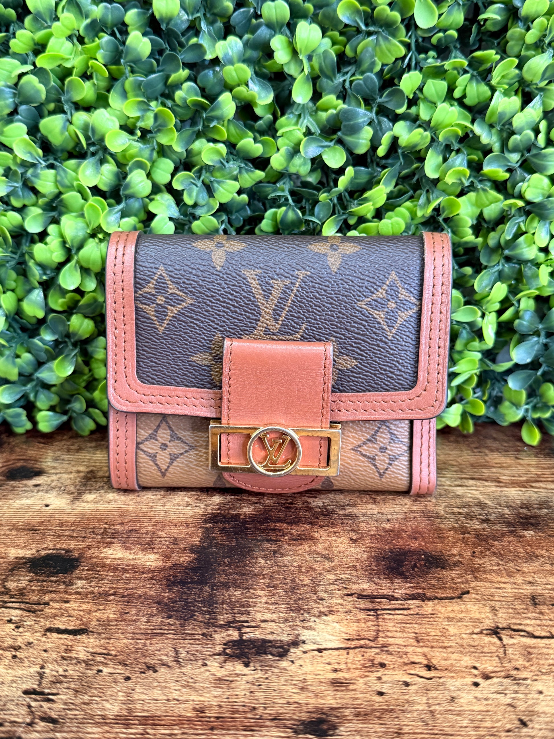 Louis Vuitton Dauphine Compact Wallet Monogram Reverse