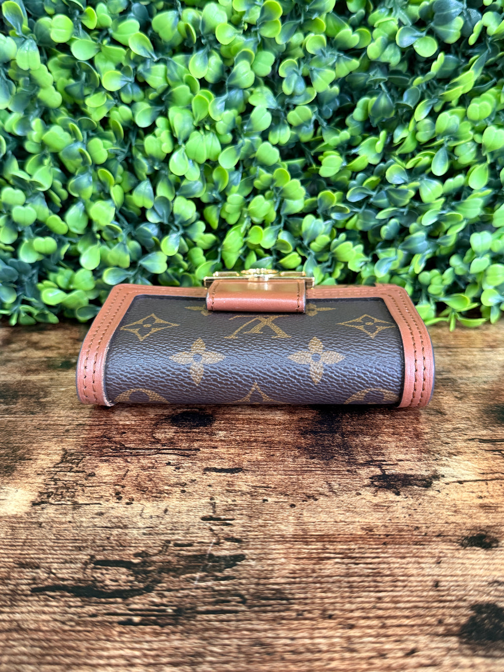 Louis Vuitton Dauphine Compact Wallet Monogram Reverse