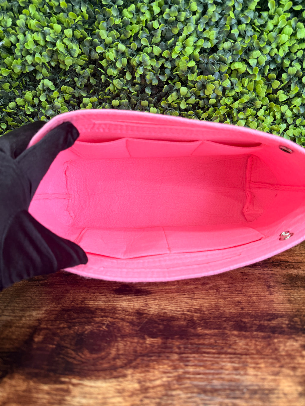 No-Brand Pink Long Oval Insert