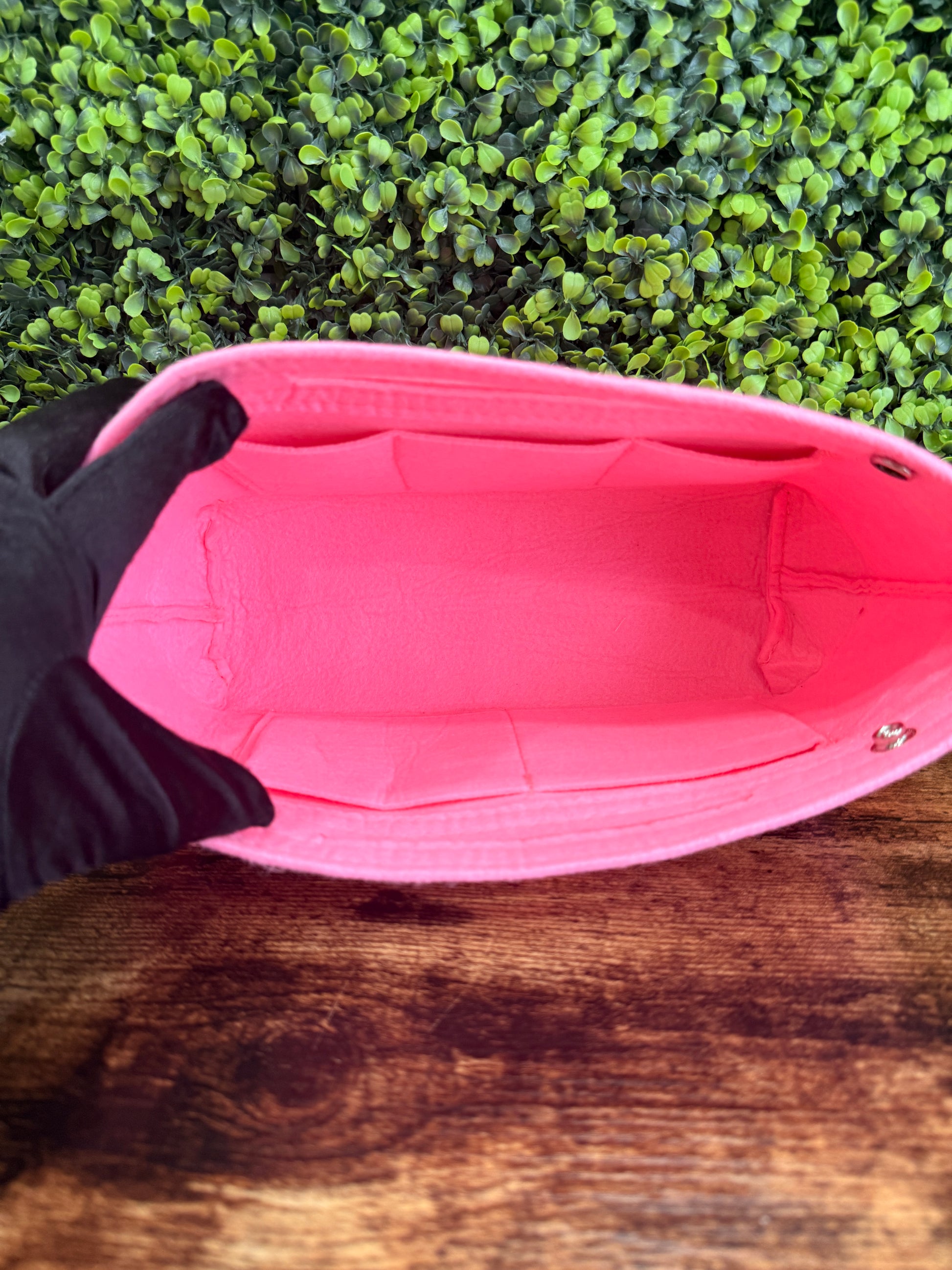 No-Brand Pink Long Oval Insert