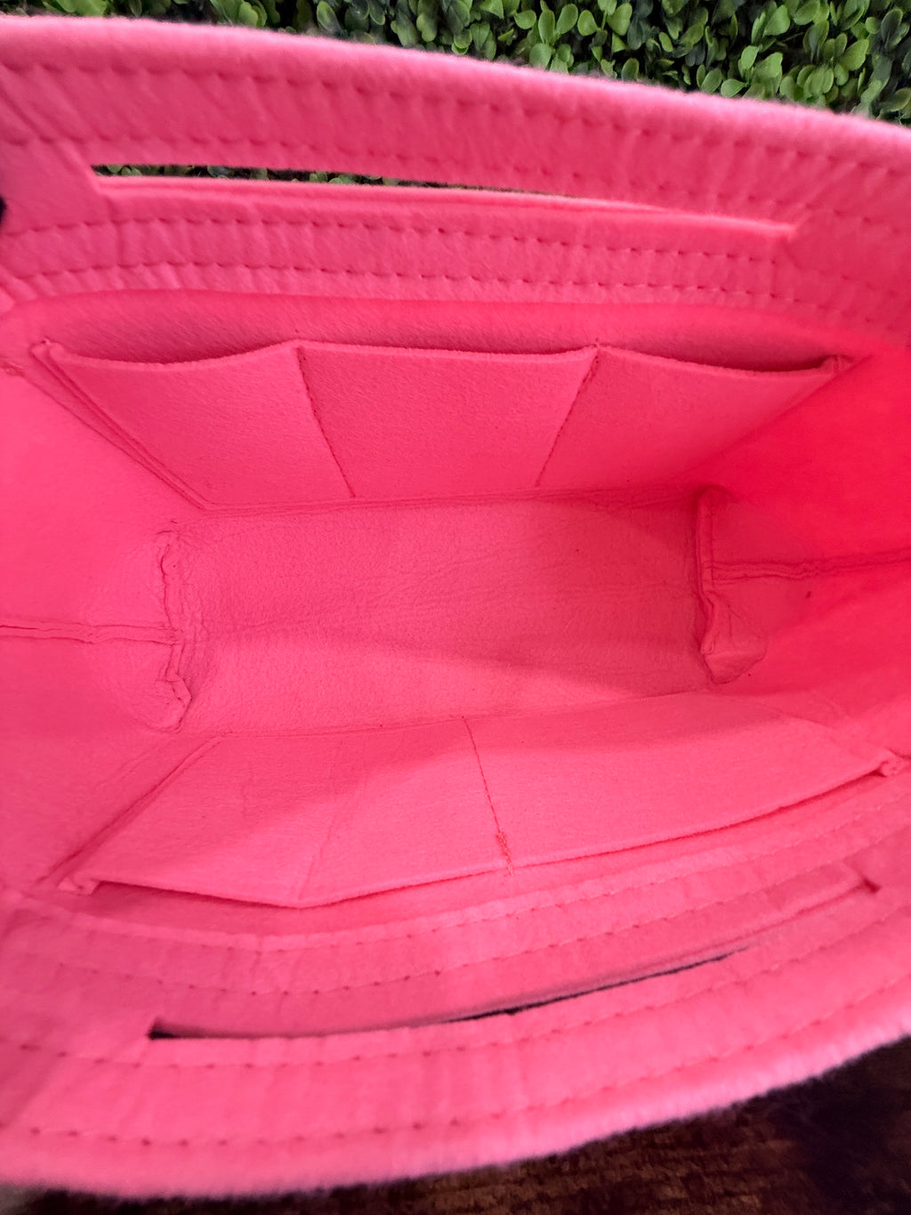 No-Brand Pink Long Oval Insert